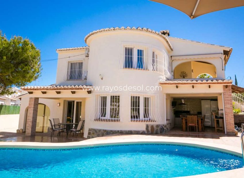 Resale - Villa - Benissa