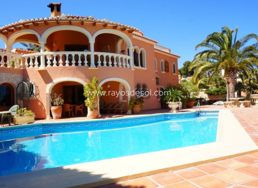 Resale - Villa - Benissa