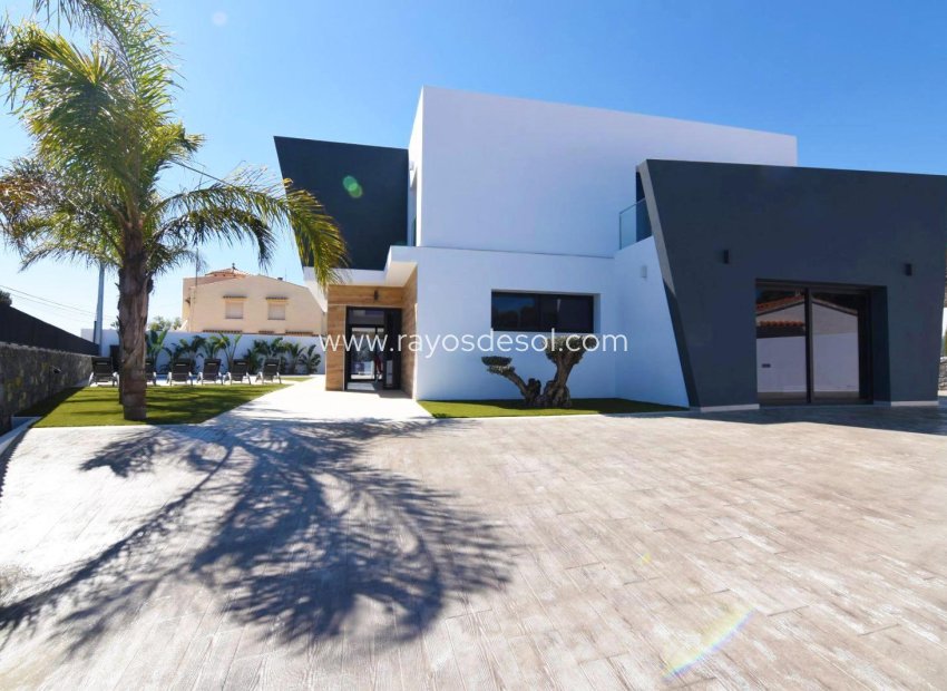 Resale - Villa - Calpe - Carrio