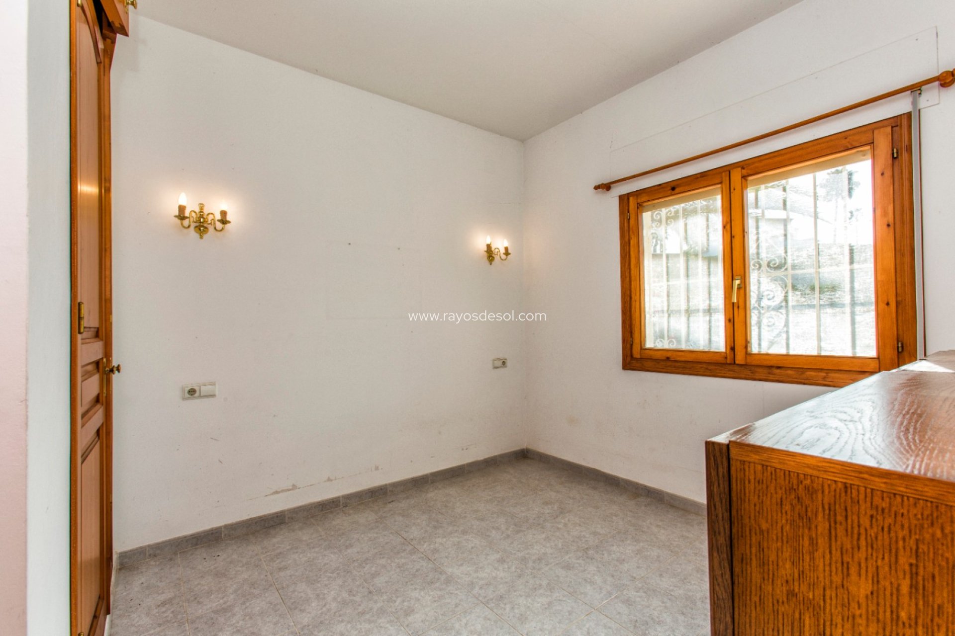 Resale - Villa - Calpe - Empedrola