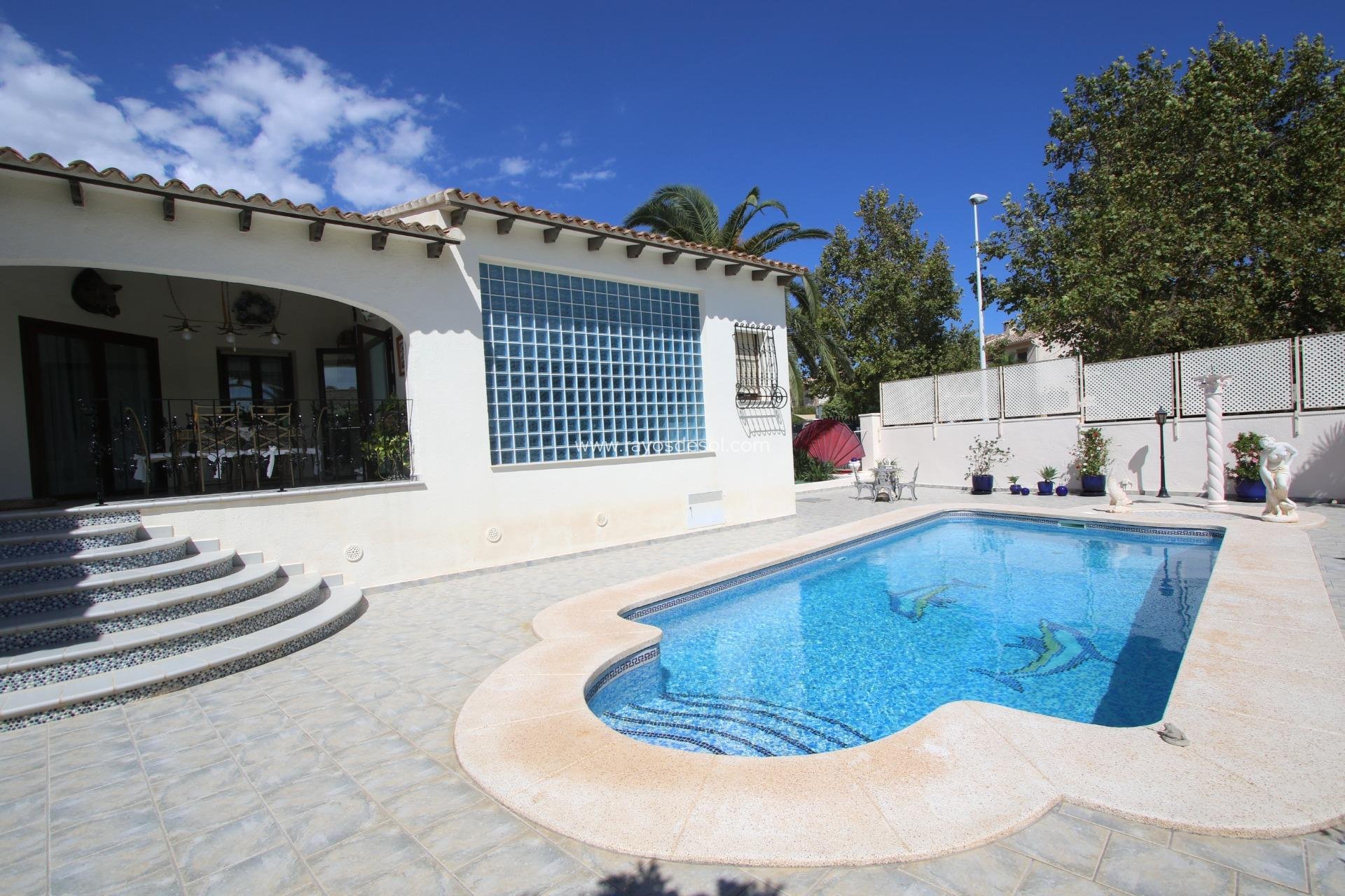 Resale - Villa - Calpe - Pla Roig