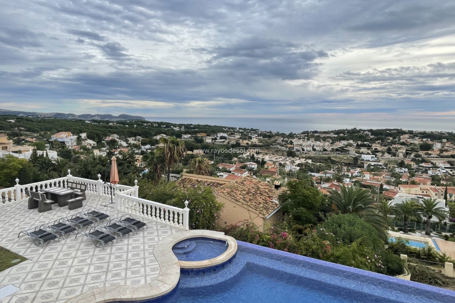 Resale - Villa - Calpe - Tossal