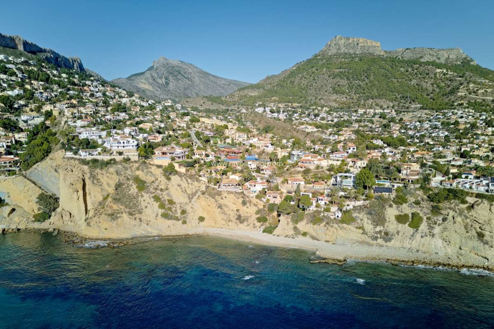 Resale - Villa - Calpe