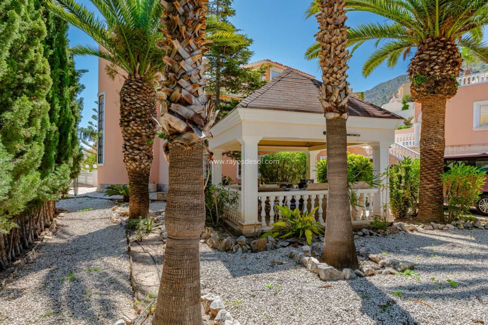 Resale - Villa - Calpe