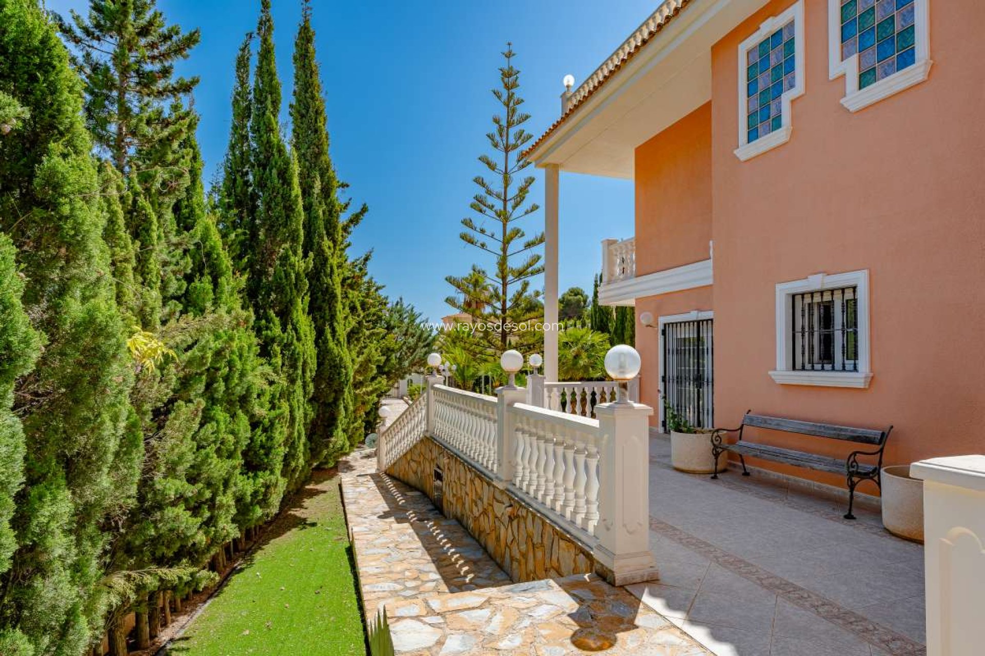 Resale - Villa - Calpe