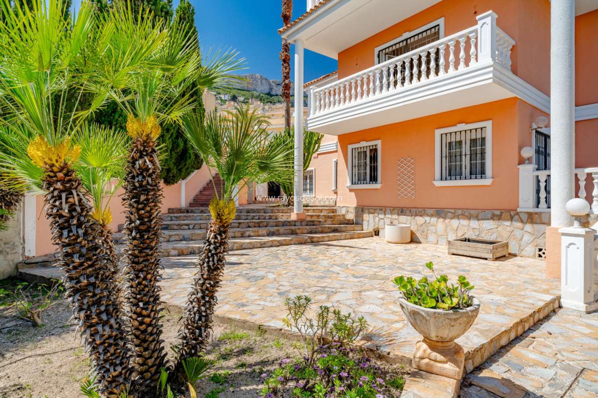 Resale - Villa - Calpe