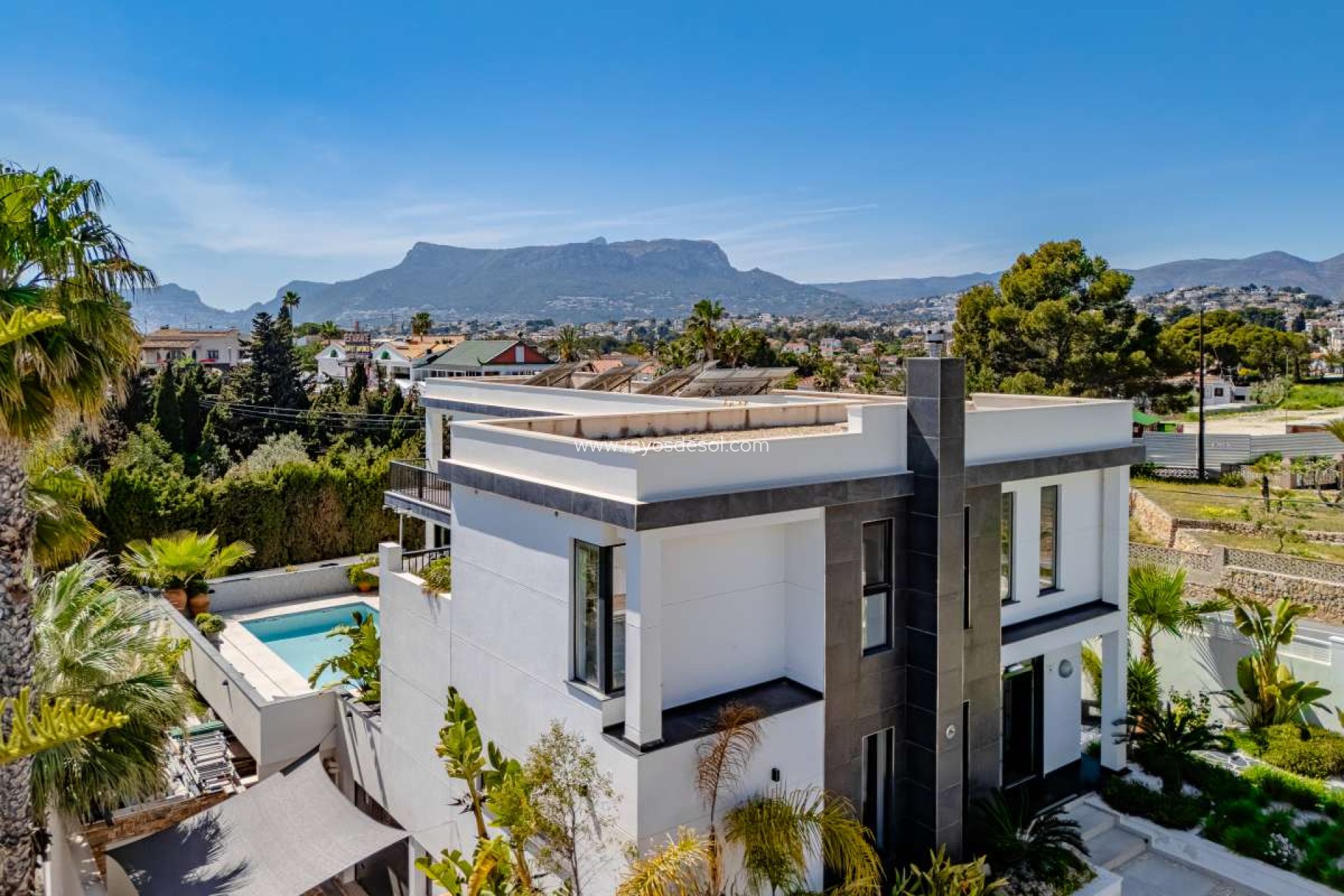 Resale - Villa - Calpe