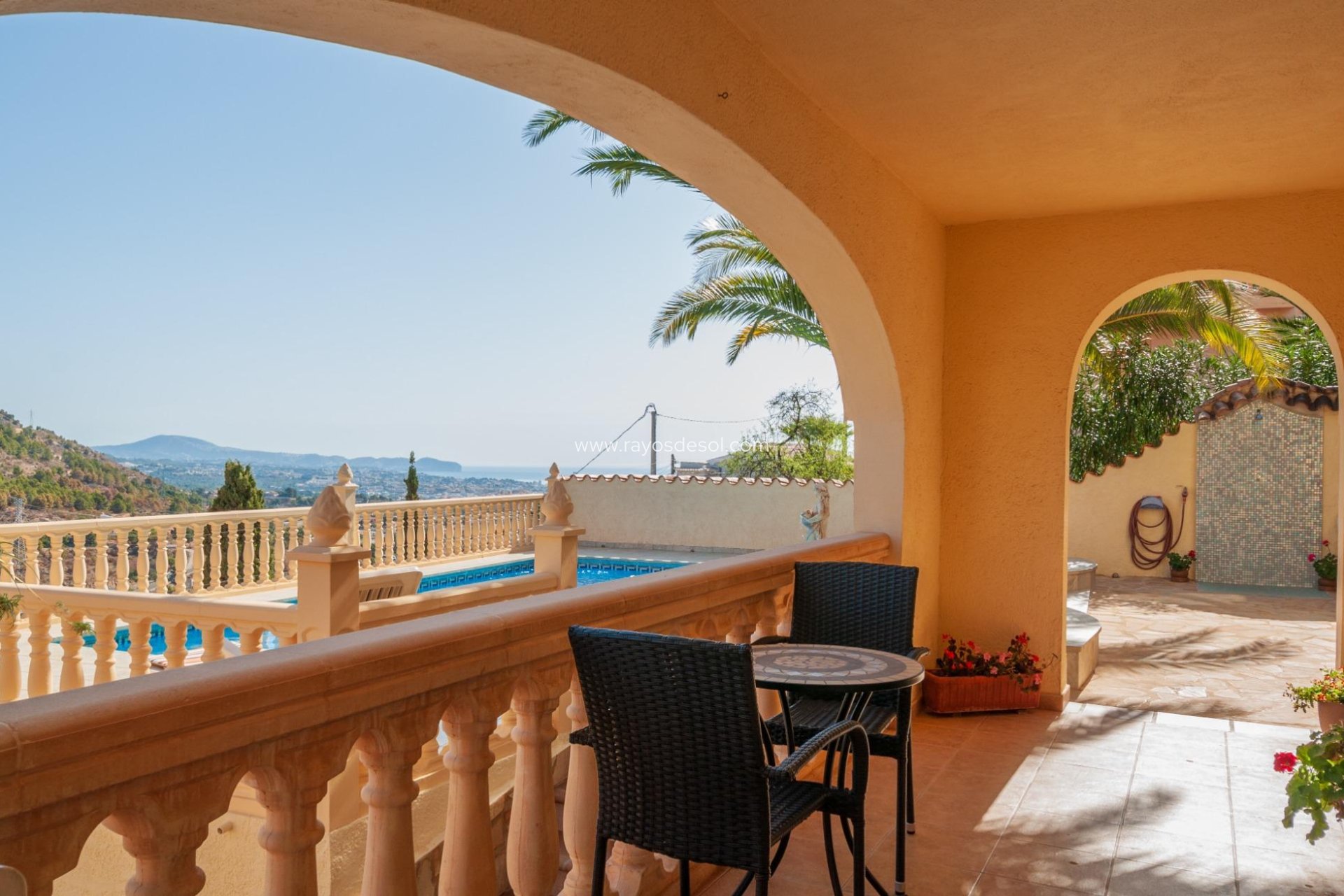 Resale - Villa - Calpe
