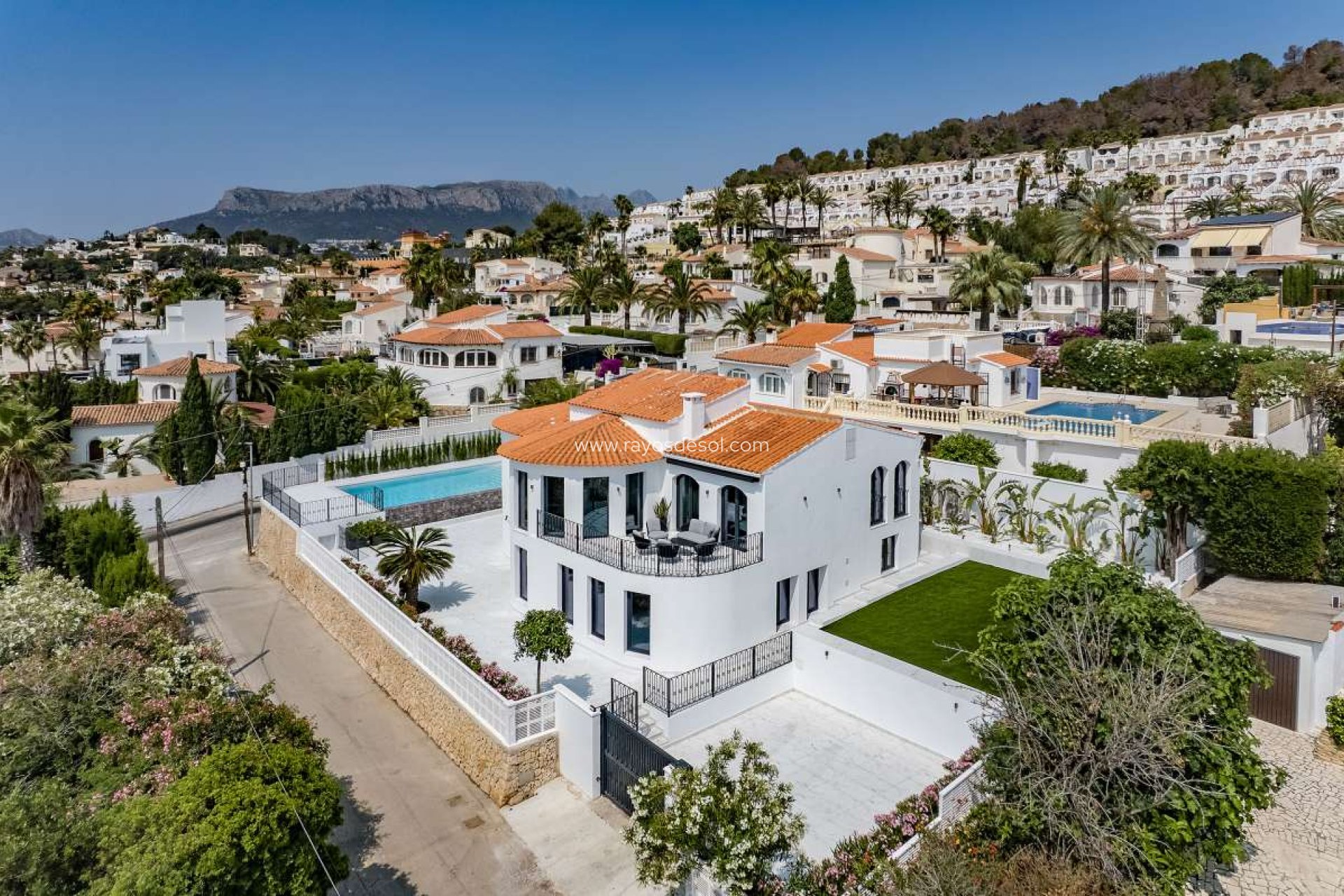 Resale - Villa - Calpe