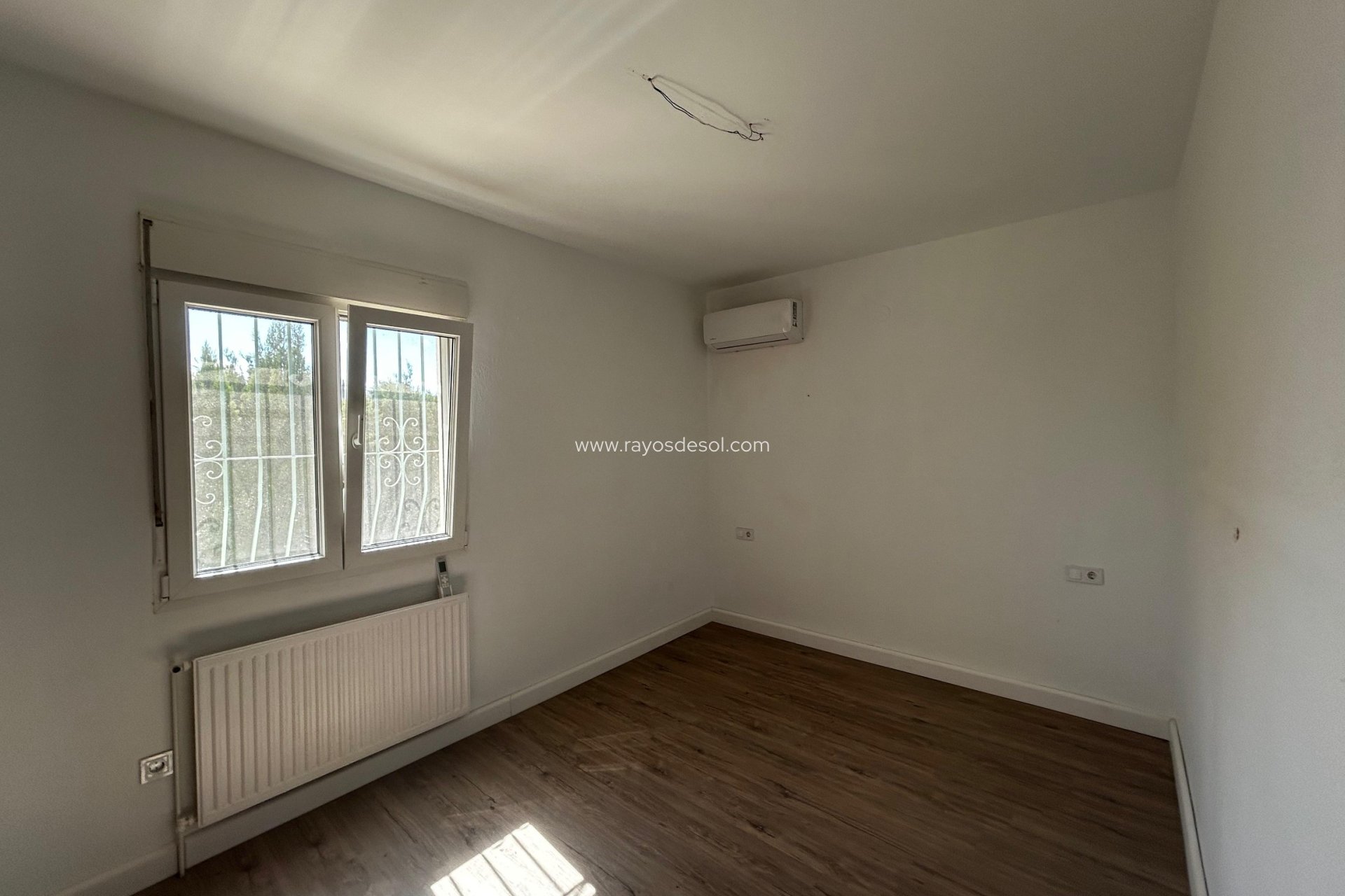 Resale - Villa - Calpe