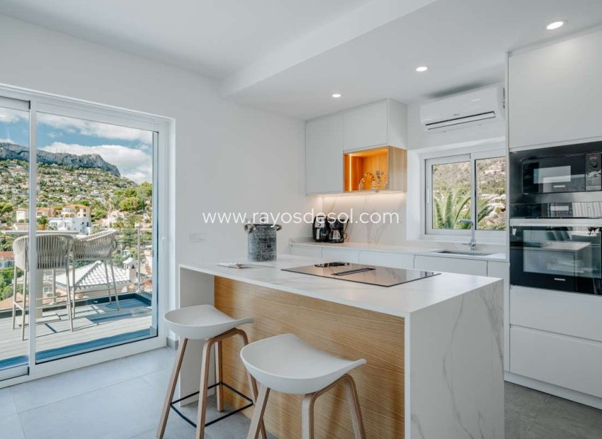 Resale - Villa - Calpe
