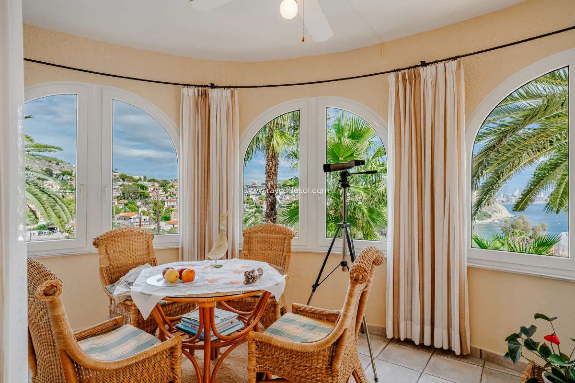 Resale - Villa - Calpe