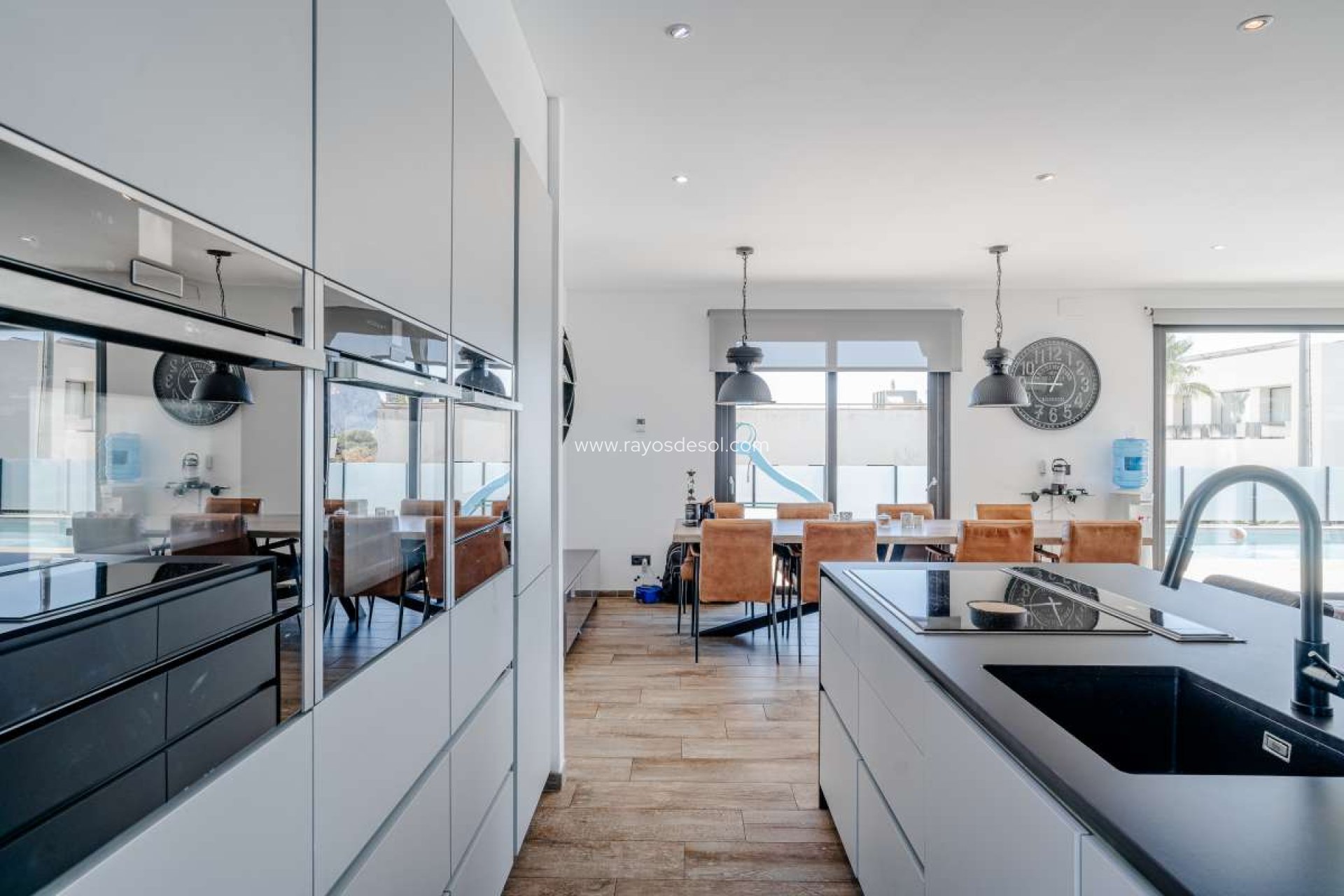 Resale - Villa - Calpe