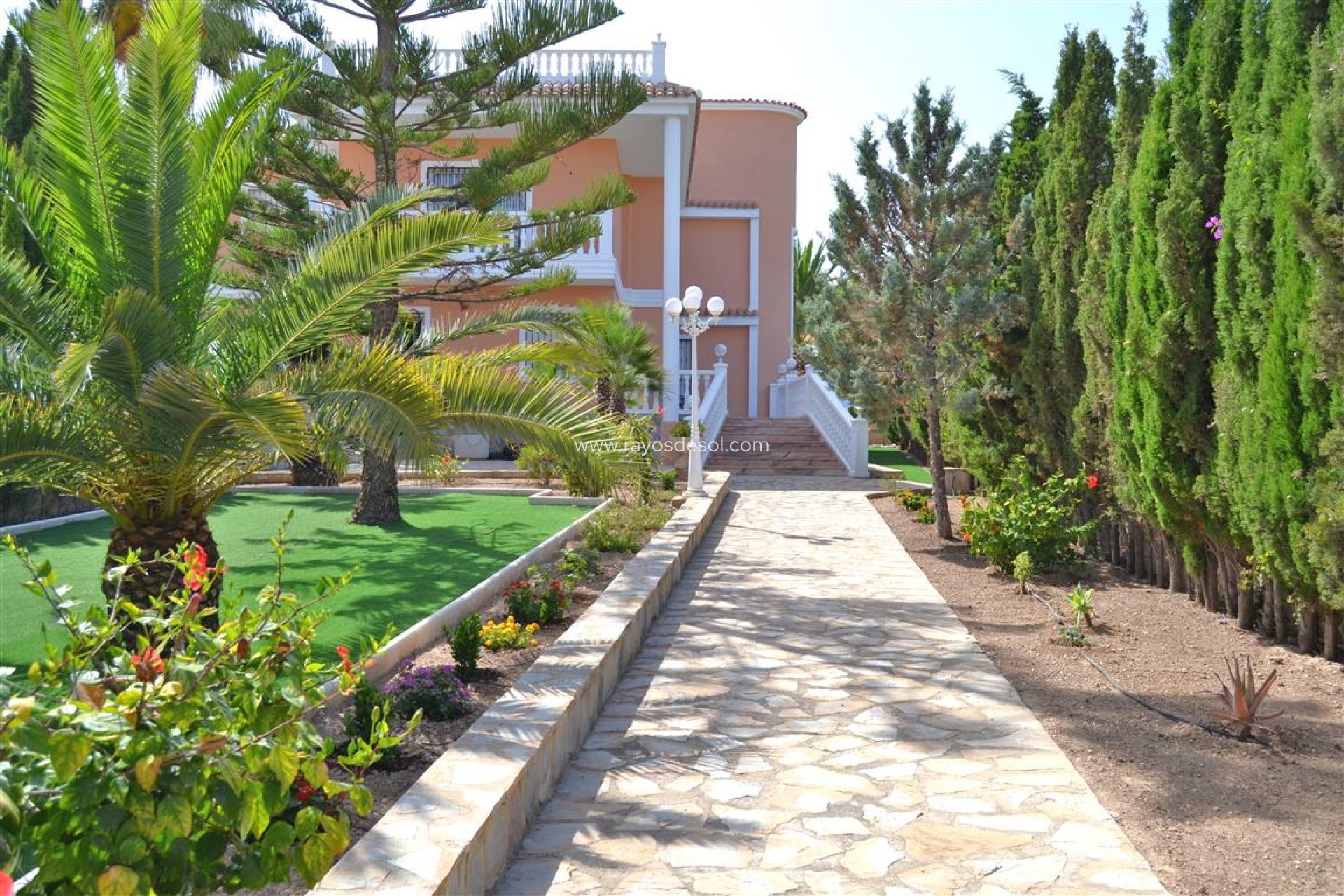 Resale - Villa - Calpe