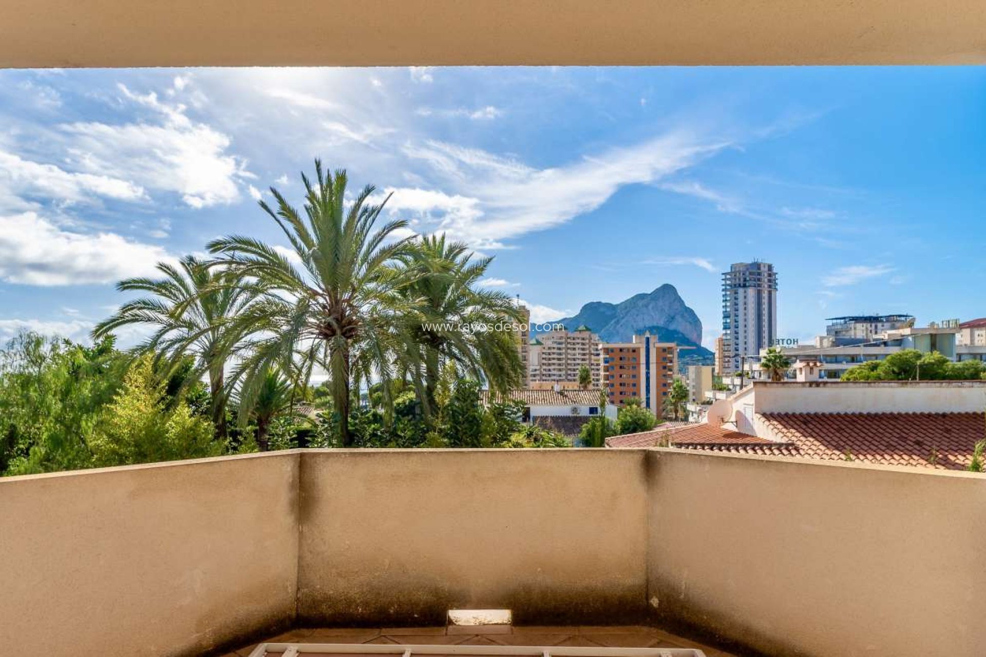Resale - Villa - Calpe