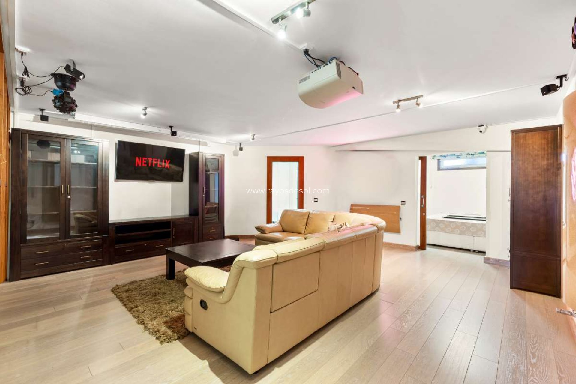 Resale - Villa - Calpe