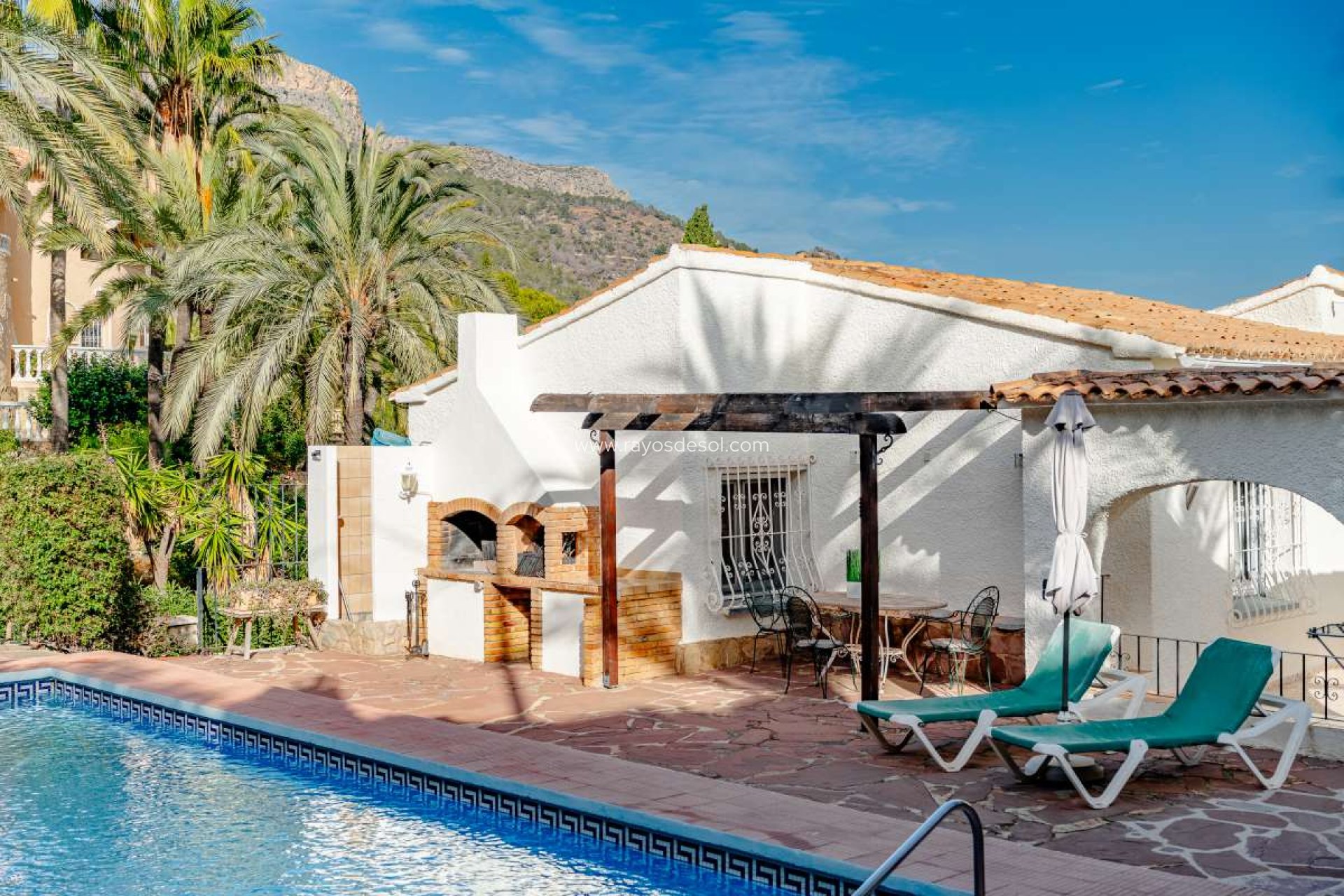 Resale - Villa - Calpe