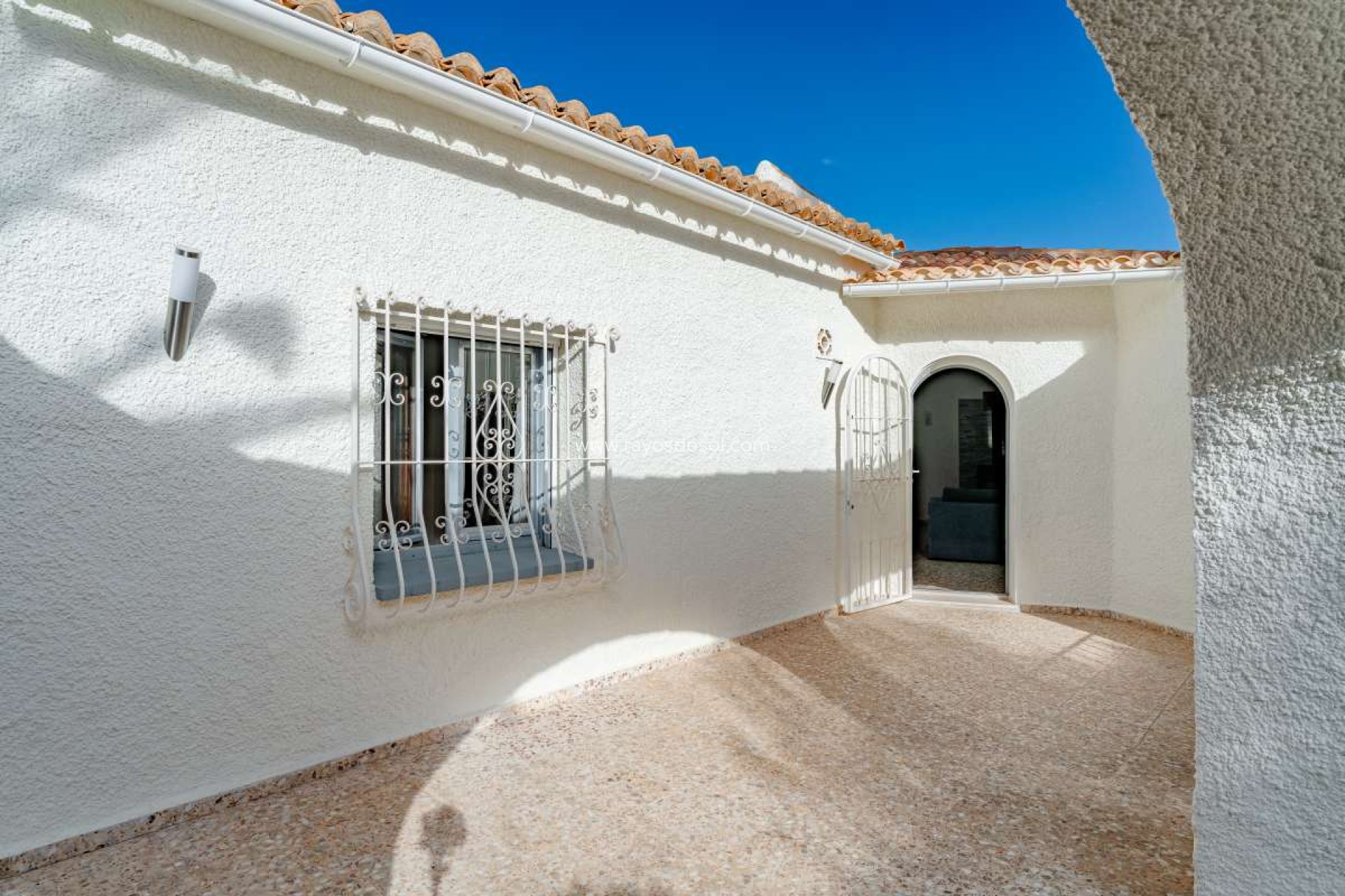 Resale - Villa - Calpe