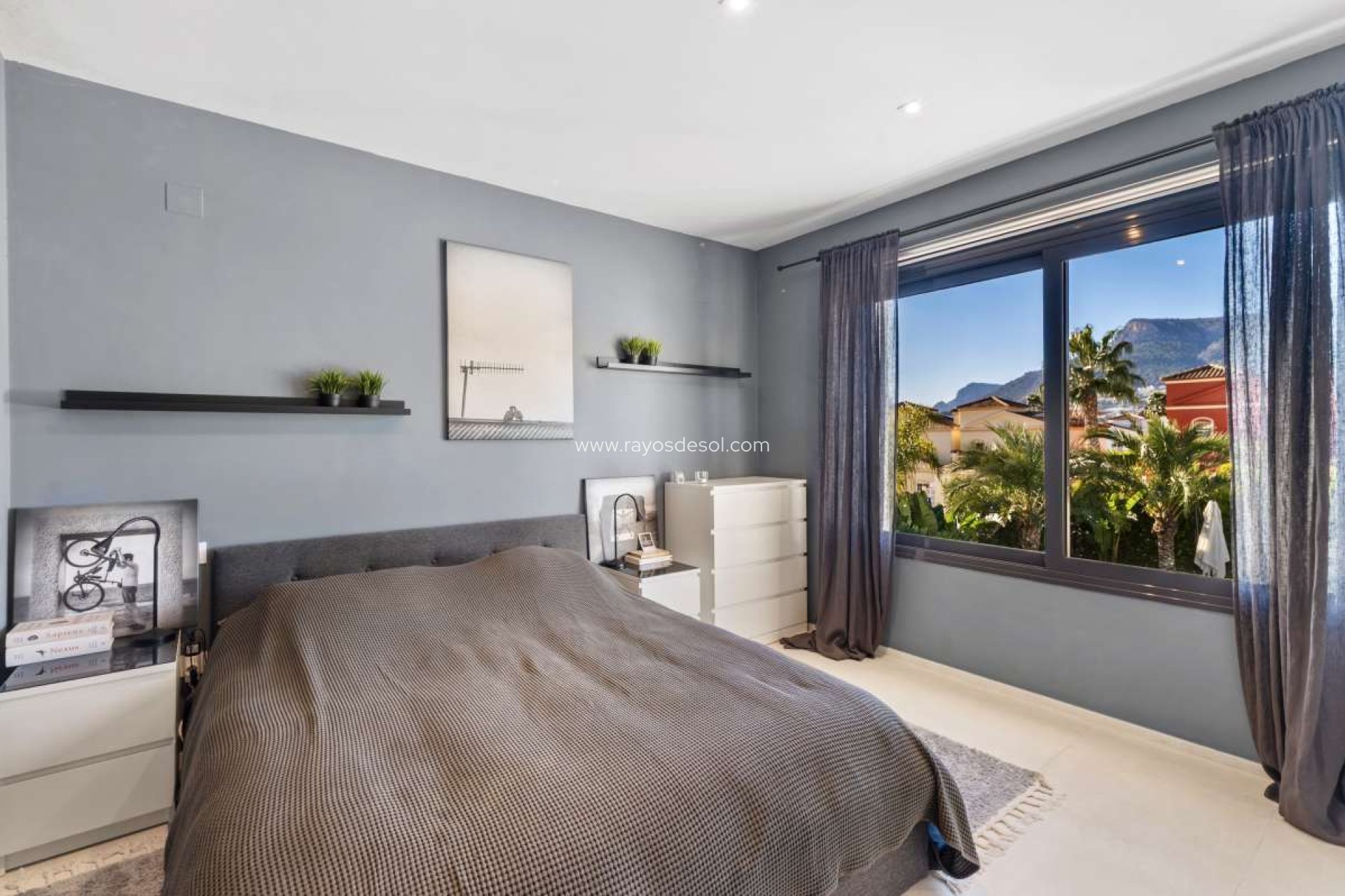 Resale - Villa - Calpe