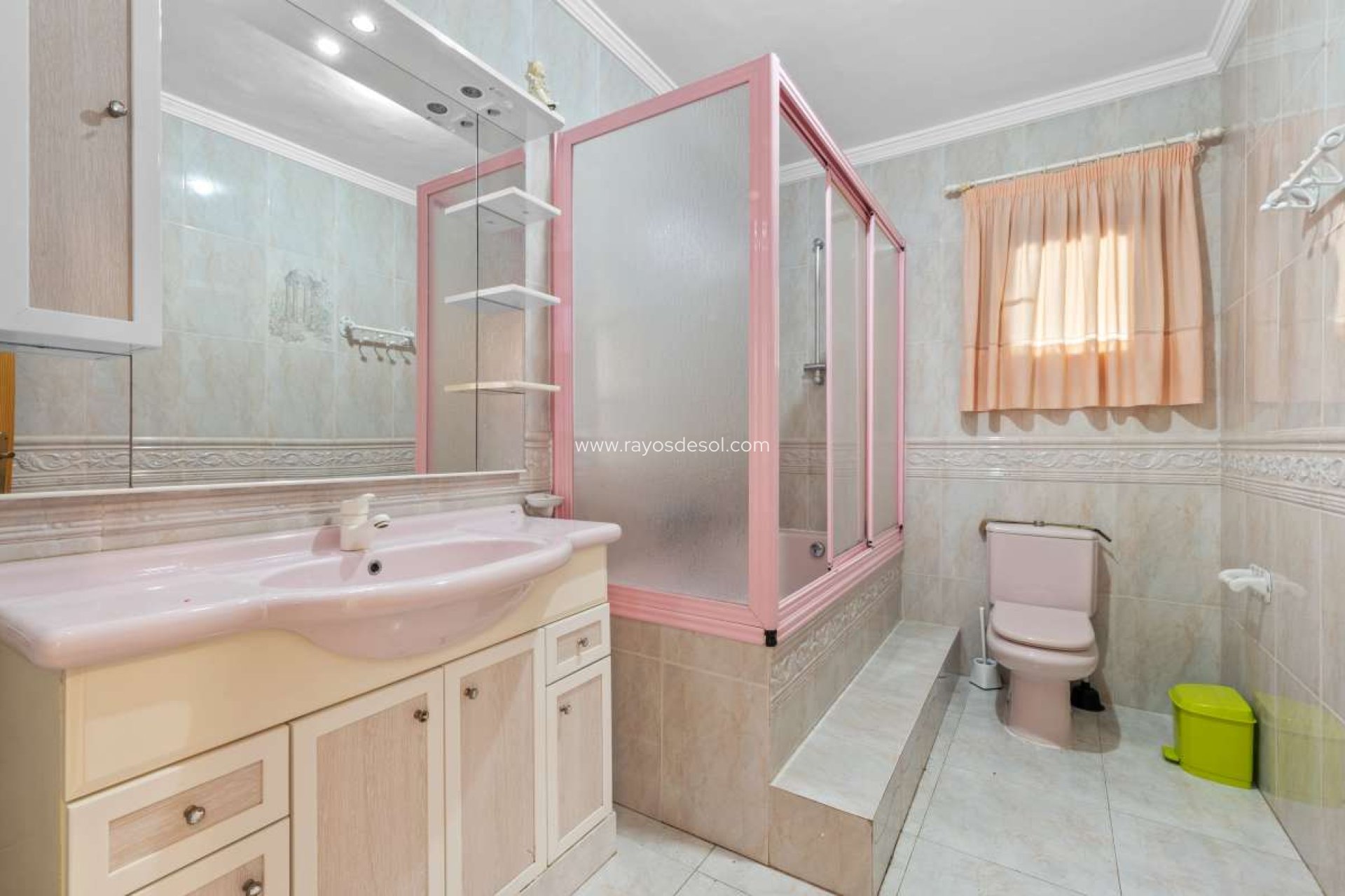 Resale - Villa - Calpe