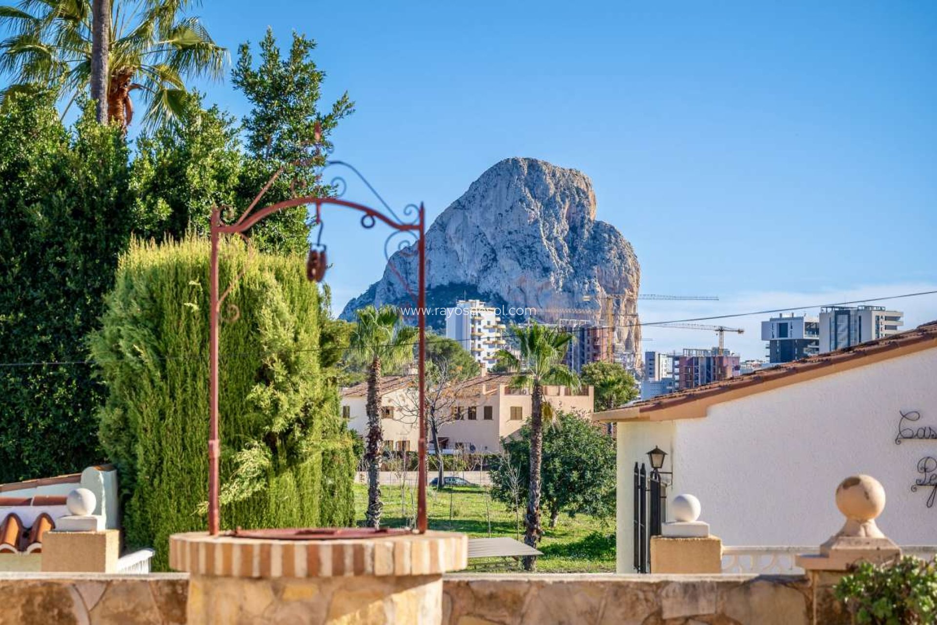 Resale - Villa - Calpe