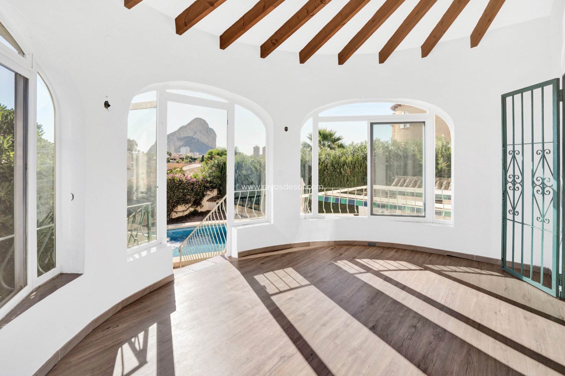 Resale - Villa - Calpe