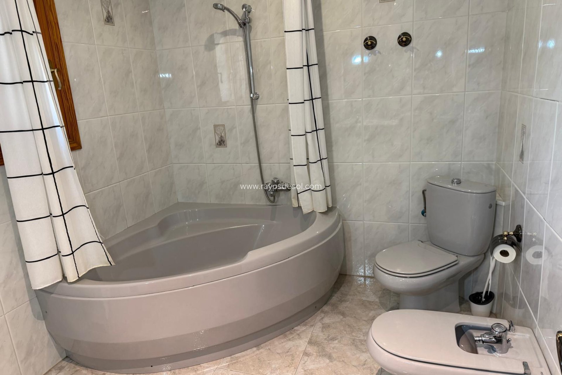 Resale - Villa - Calpe