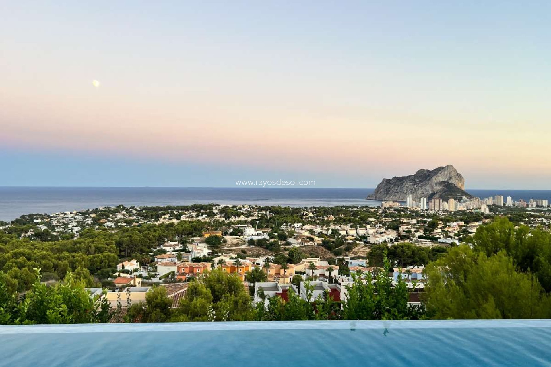 Resale - Villa - Calpe