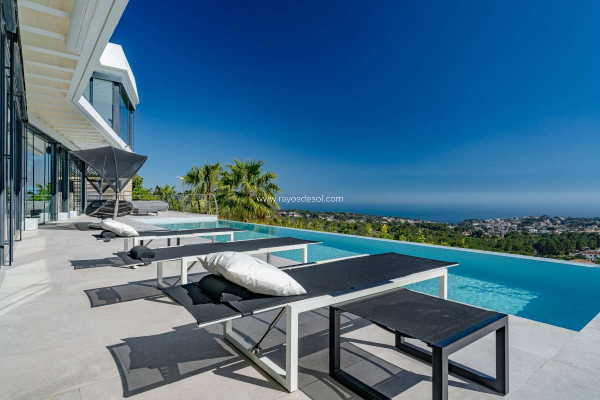 Resale - Villa - Calpe