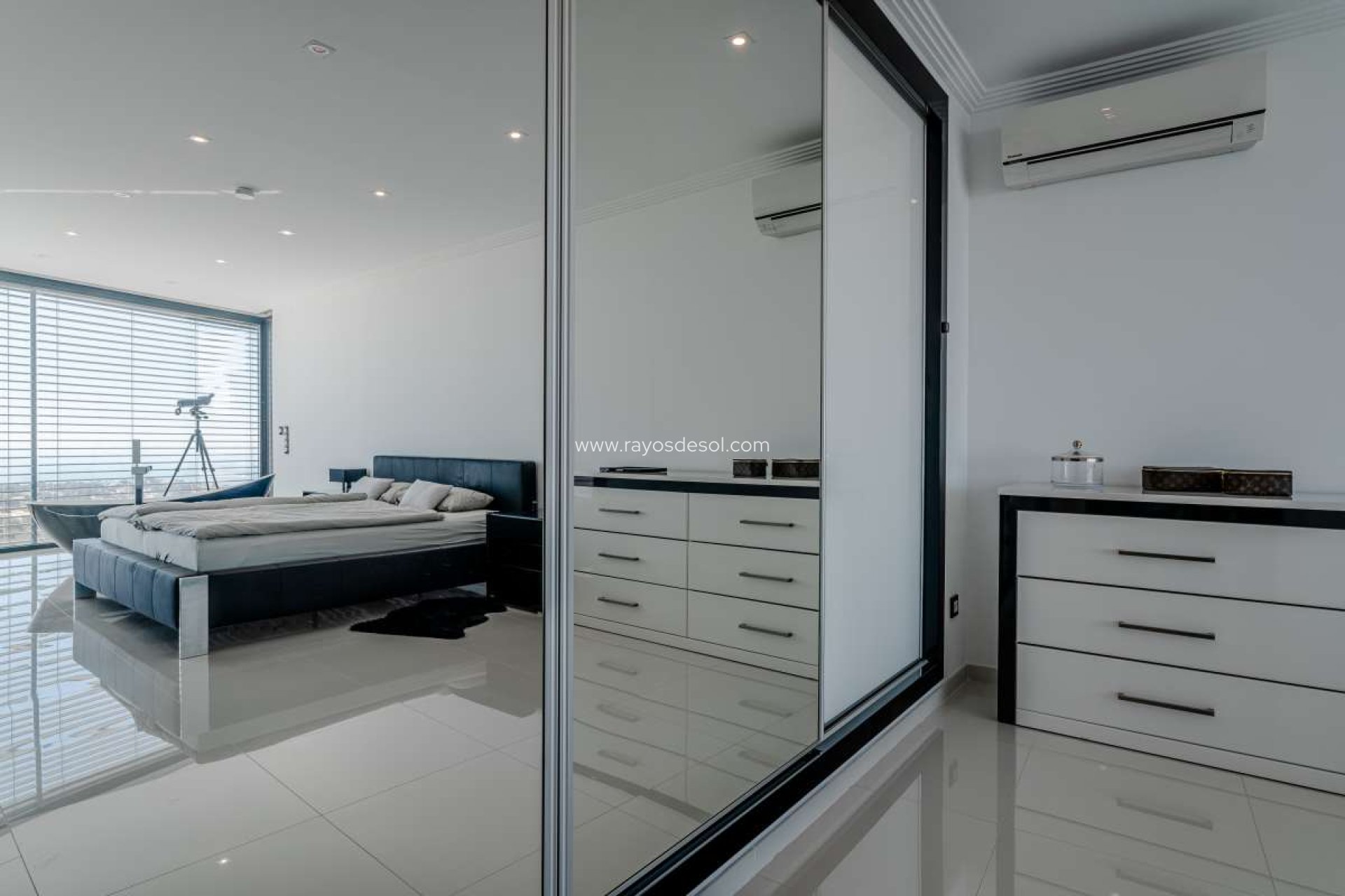 Resale - Villa - Calpe