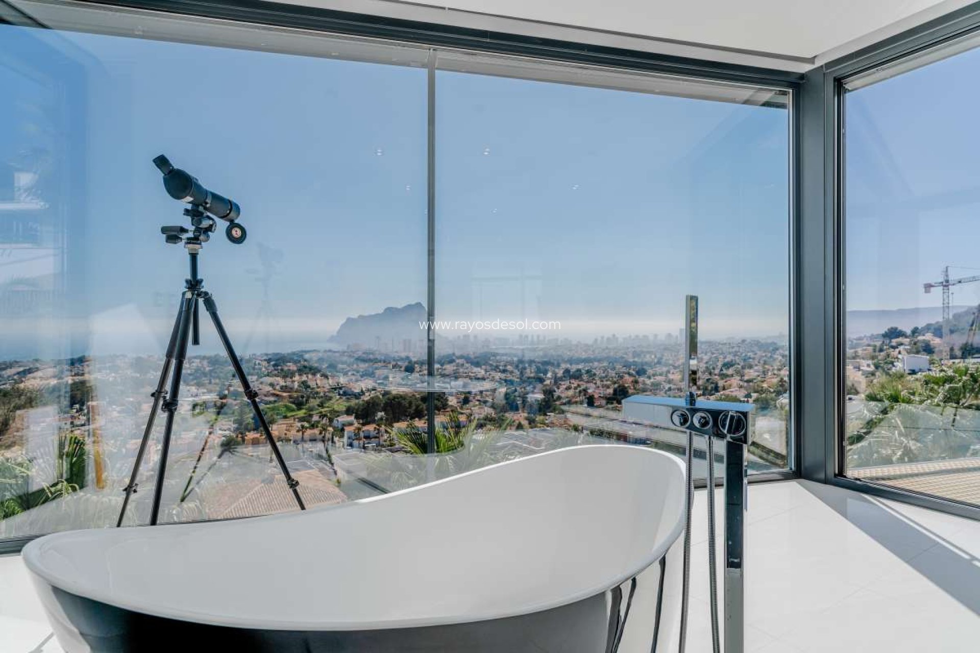 Resale - Villa - Calpe