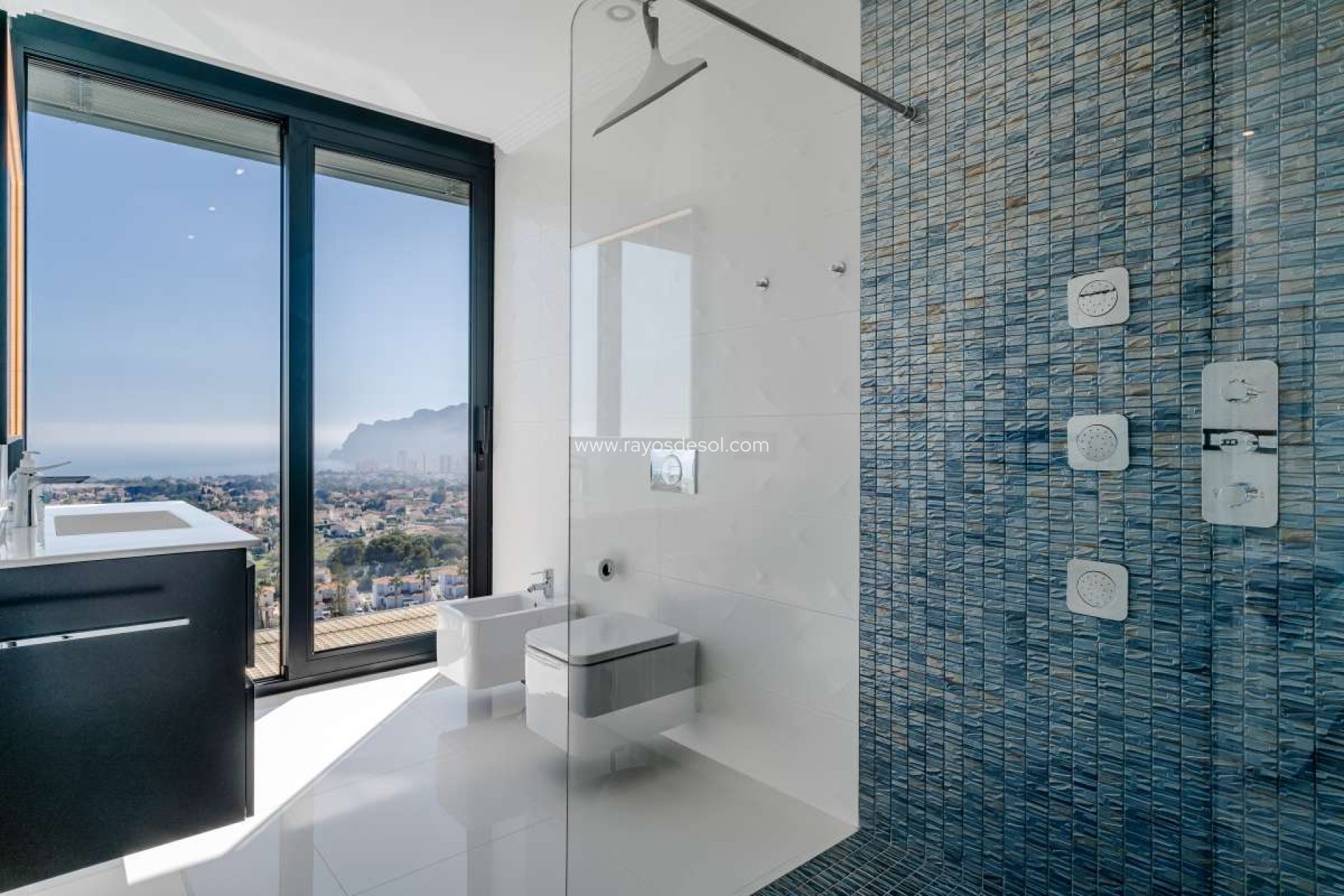 Resale - Villa - Calpe