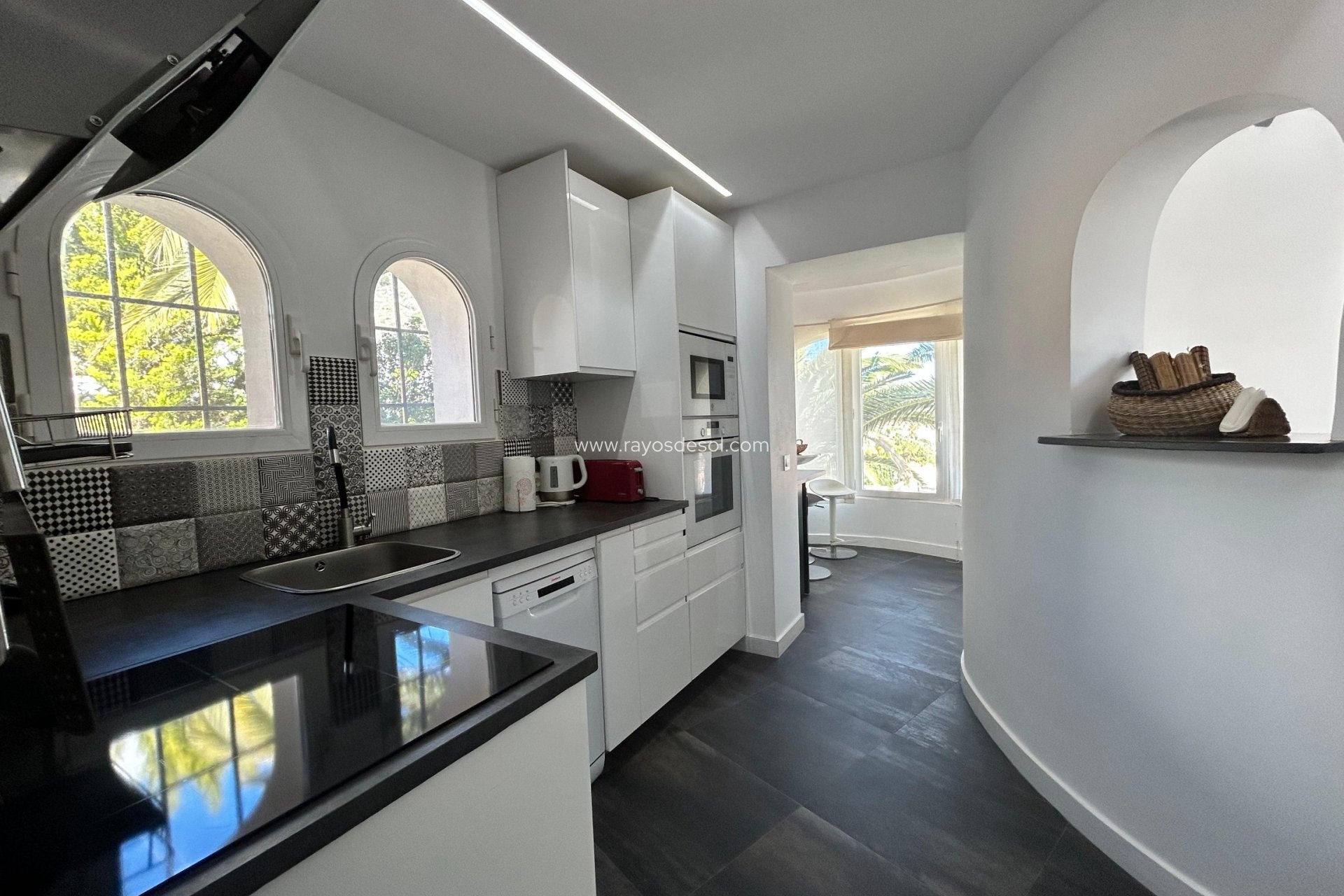 Resale - Villa - Calpe