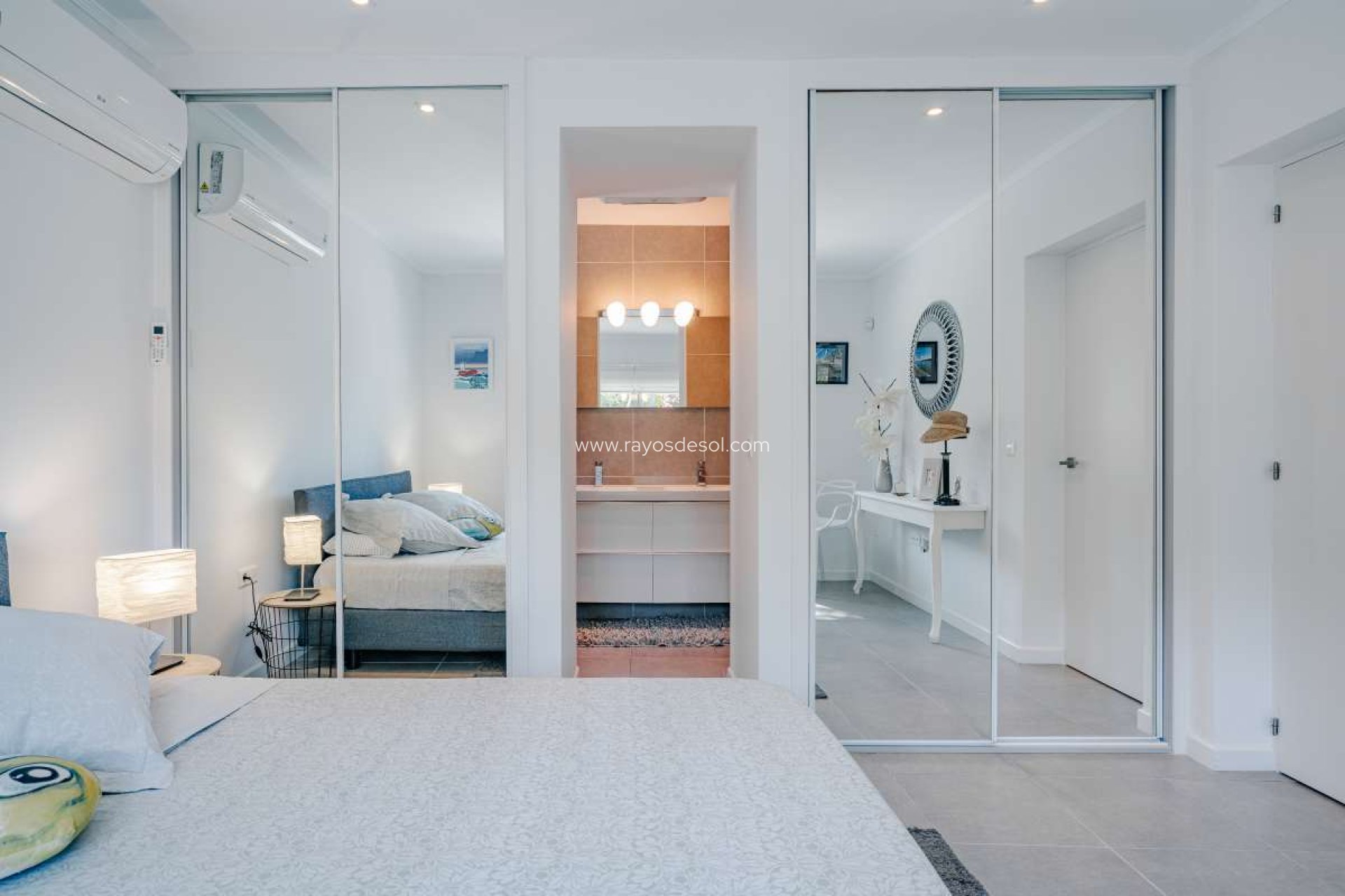 Resale - Villa - Calpe