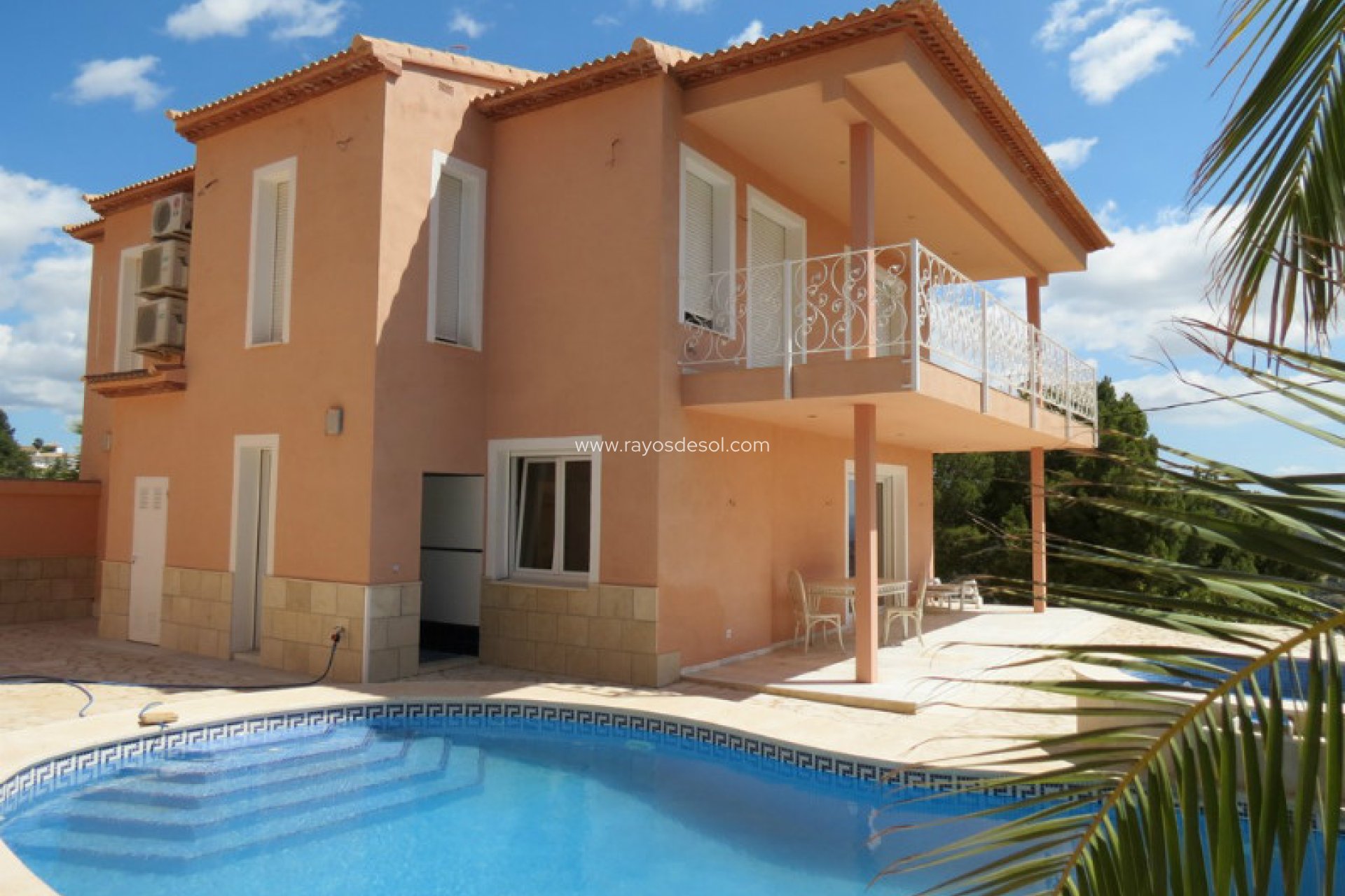 Resale - Villa - Calpe