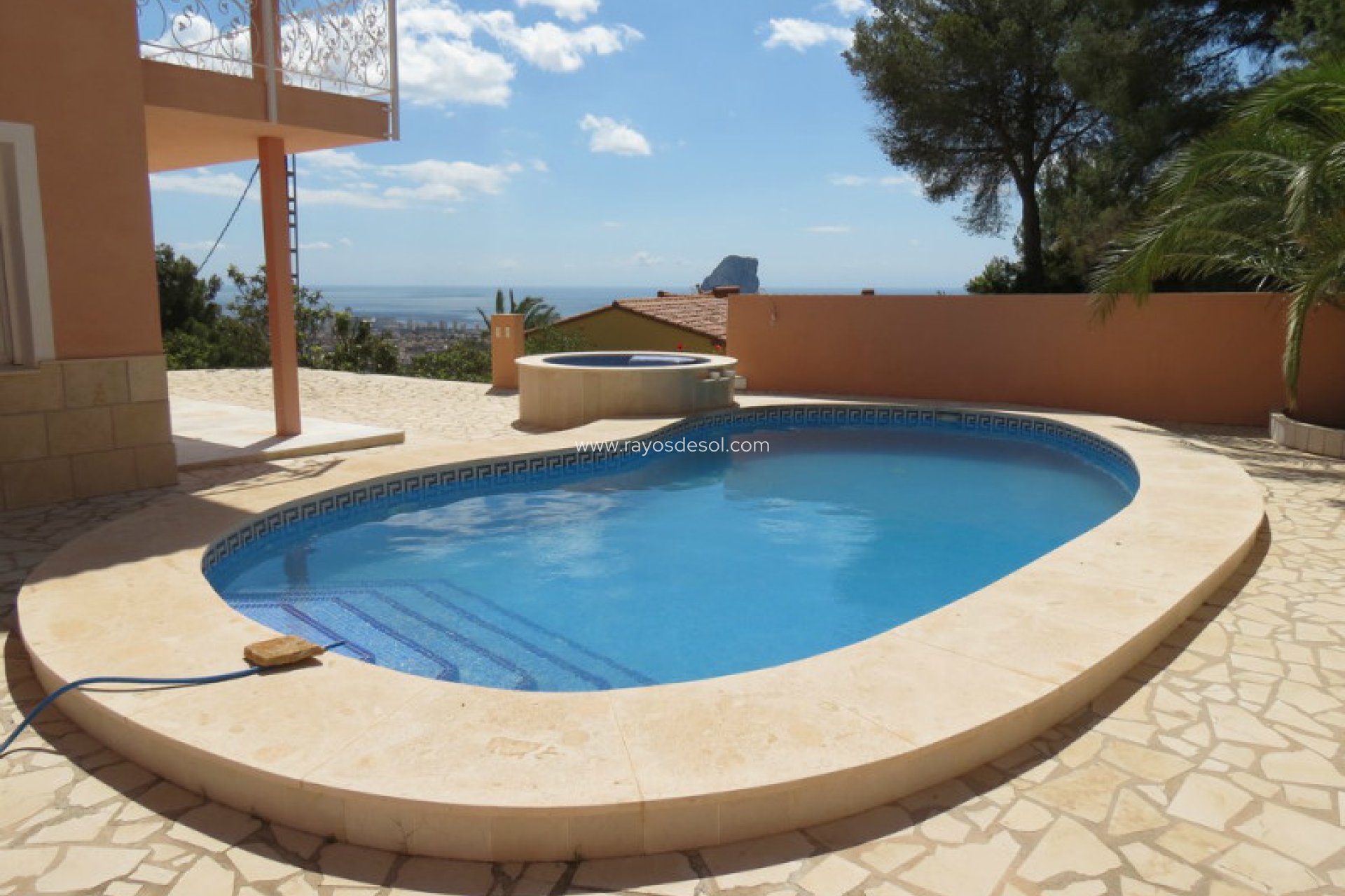 Resale - Villa - Calpe