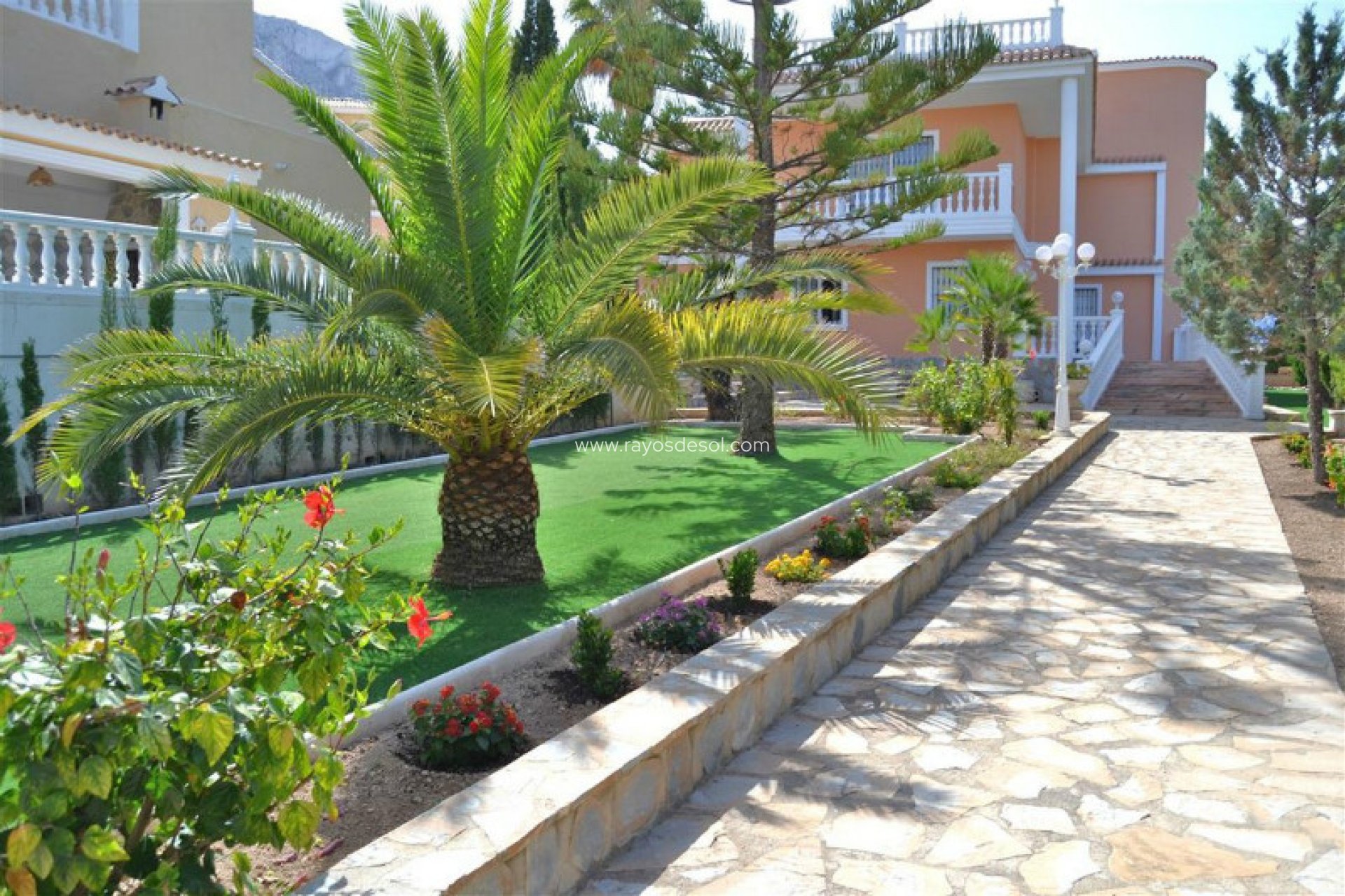 Resale - Villa - Calpe