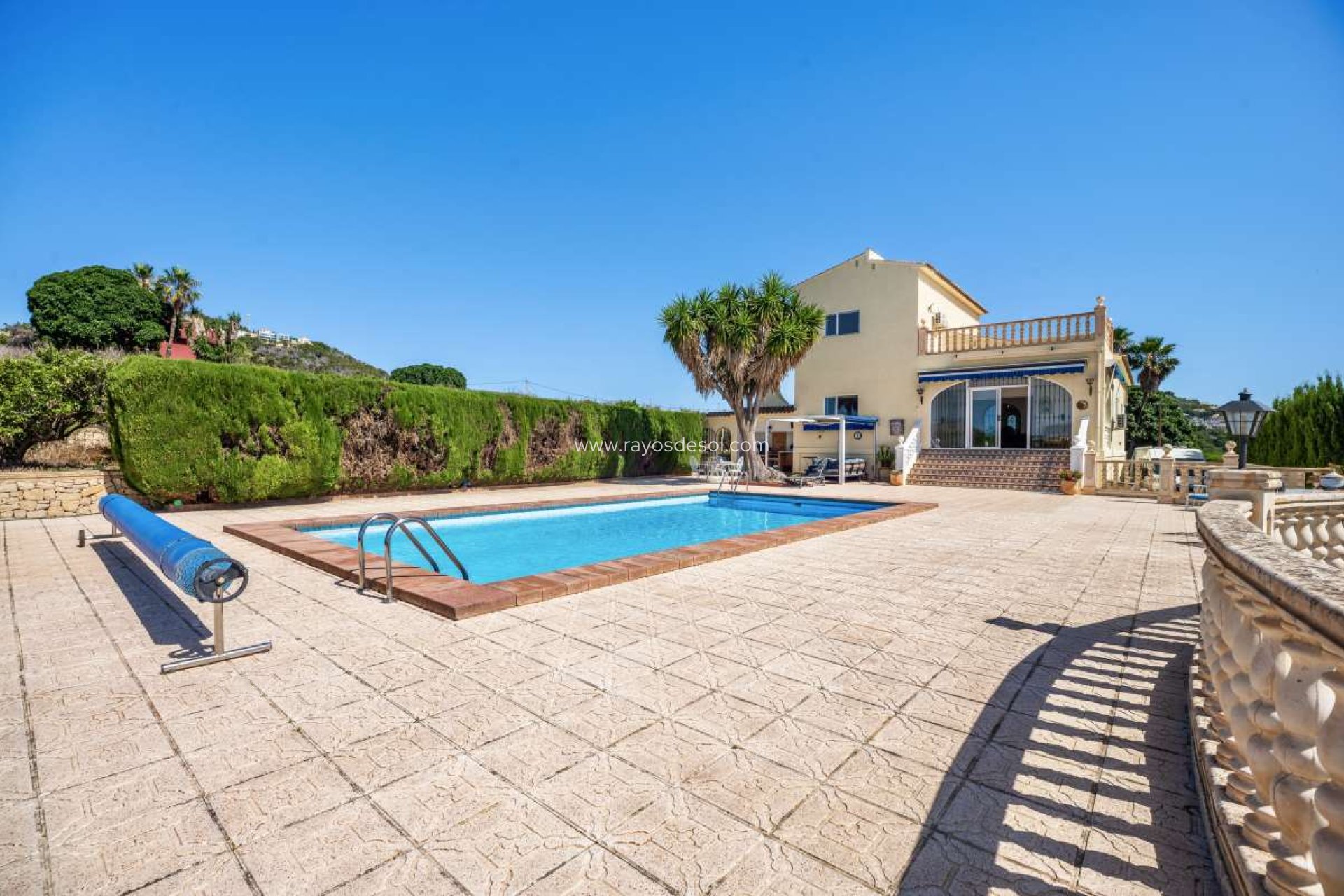 Resale - Villa - Calpe