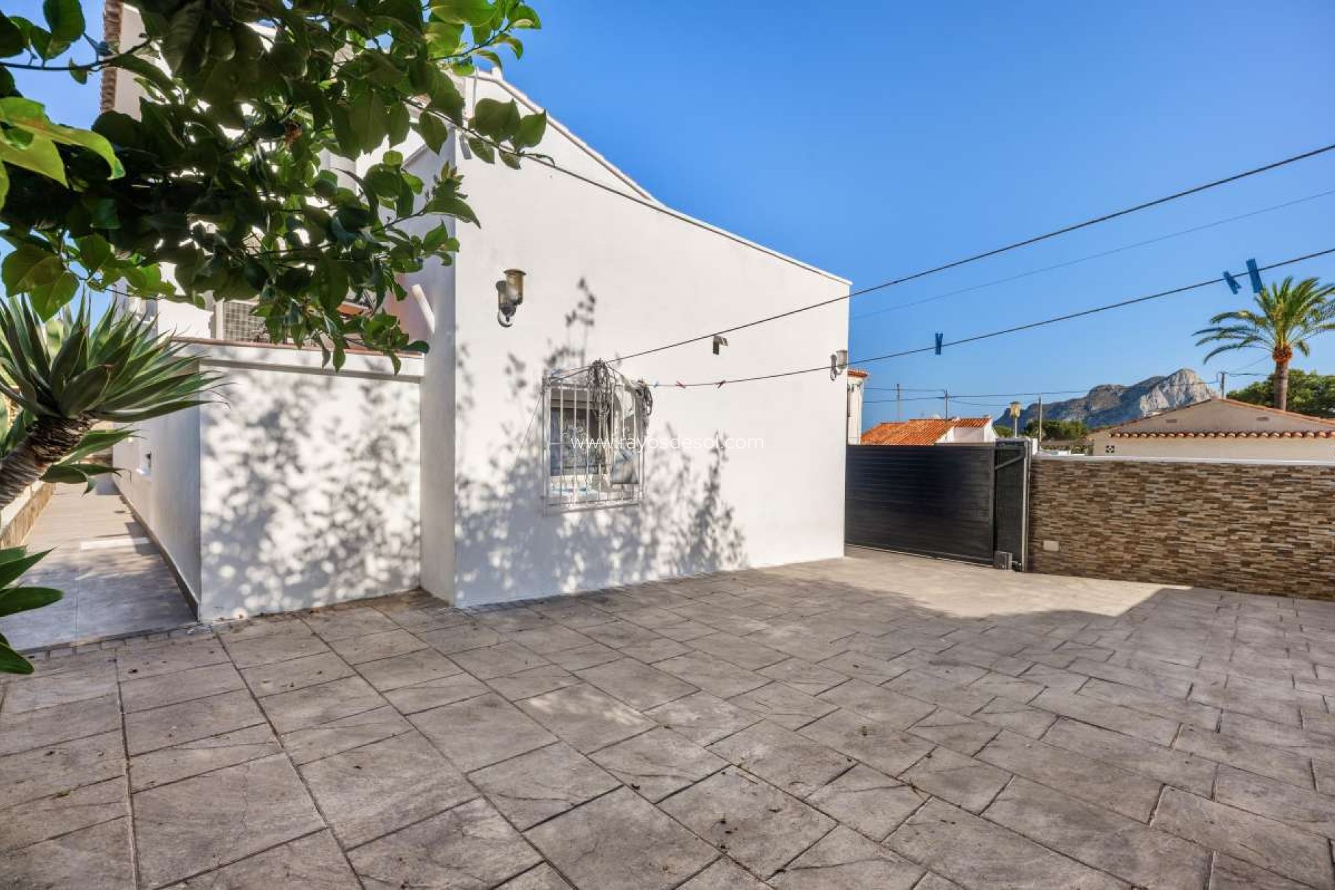 Resale - Villa - Calpe