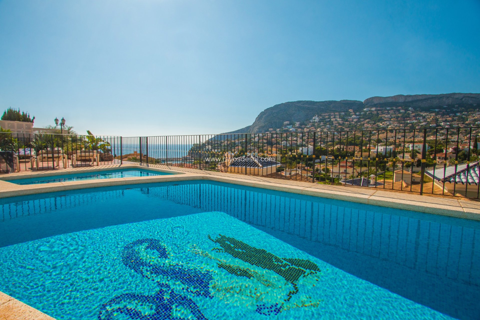 Resale - Villa - Calpe