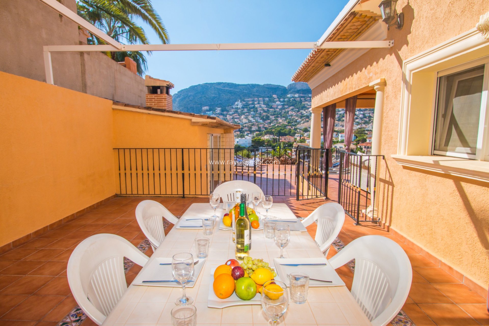 Resale - Villa - Calpe