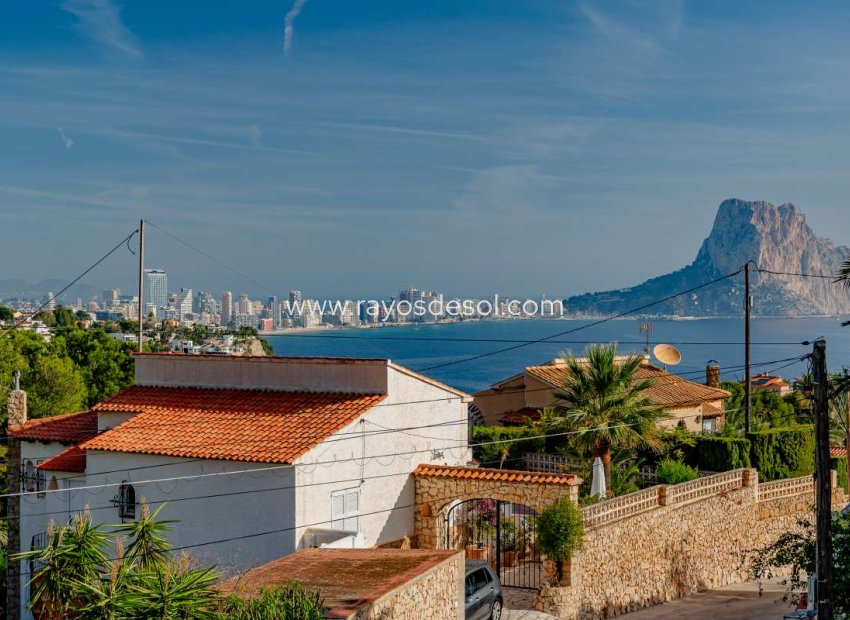 Resale - Villa - Calpe