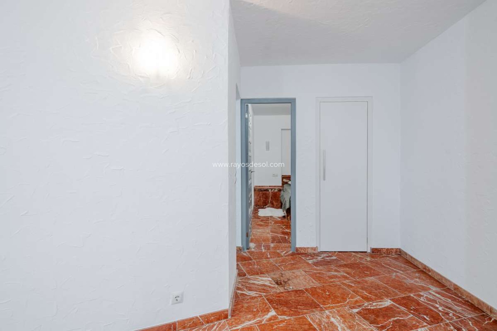 Resale - Villa - Calpe