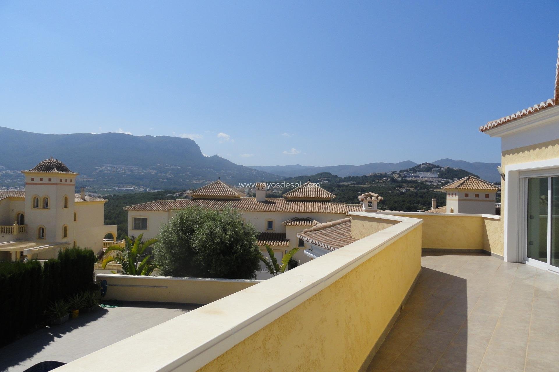 Resale - Villa - Calpe