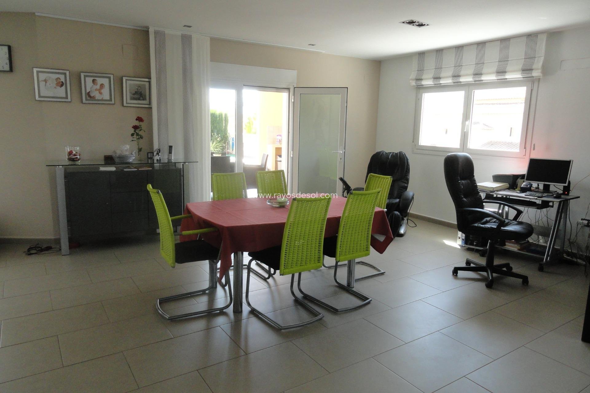 Resale - Villa - Calpe