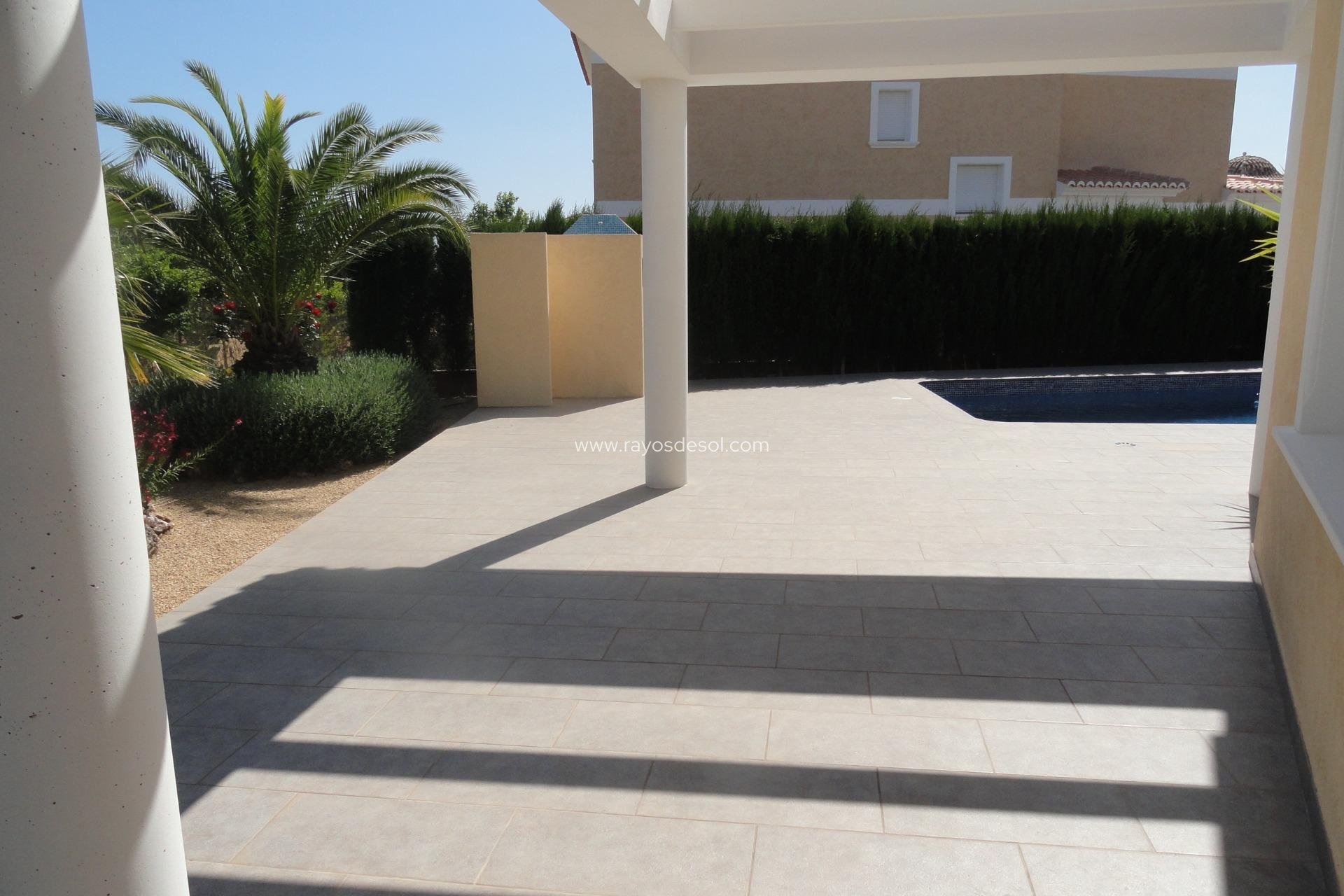 Resale - Villa - Calpe