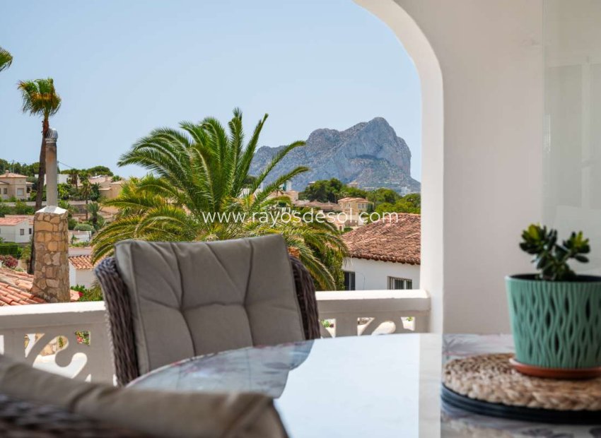Resale - Villa - Calpe