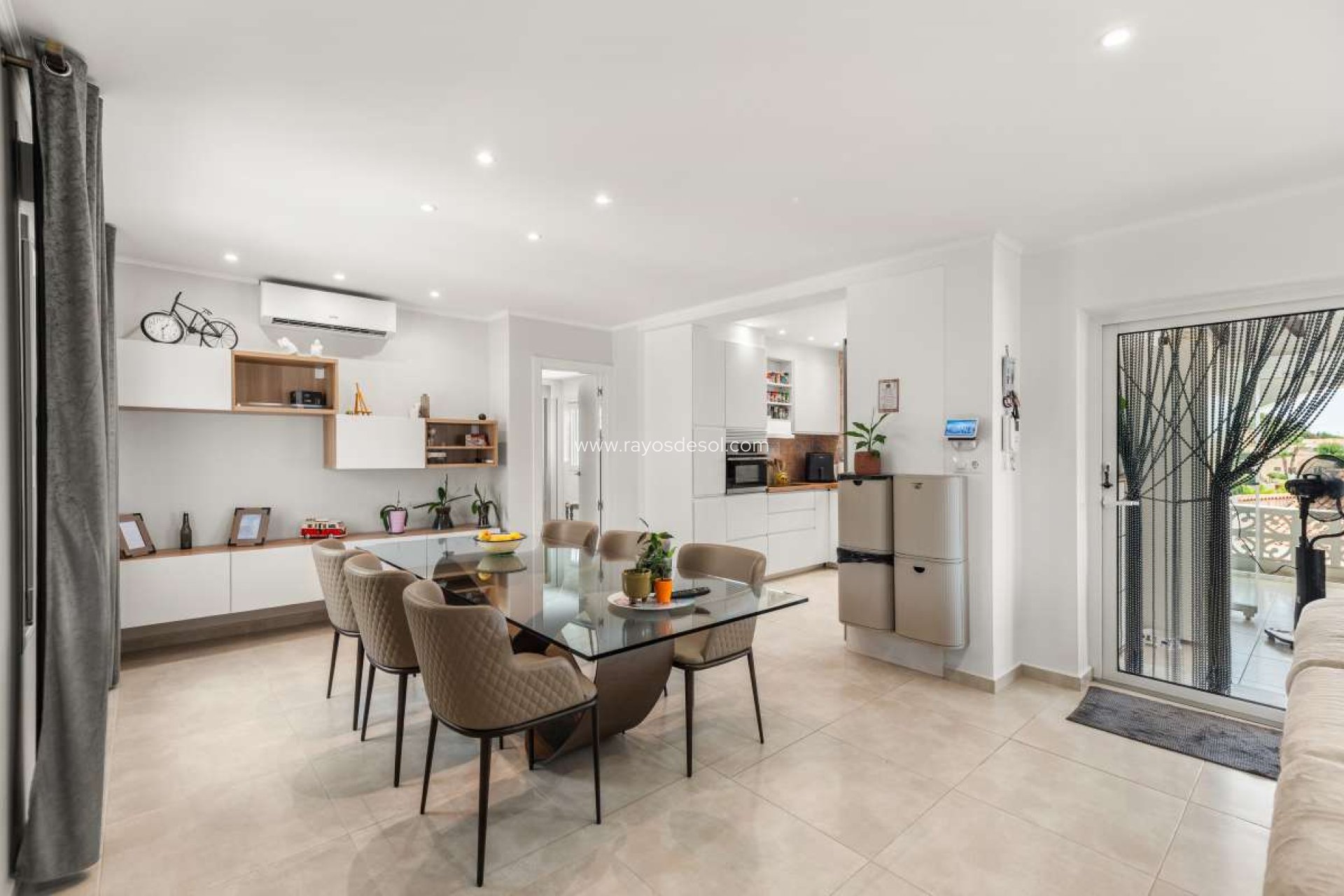 Resale - Villa - Calpe