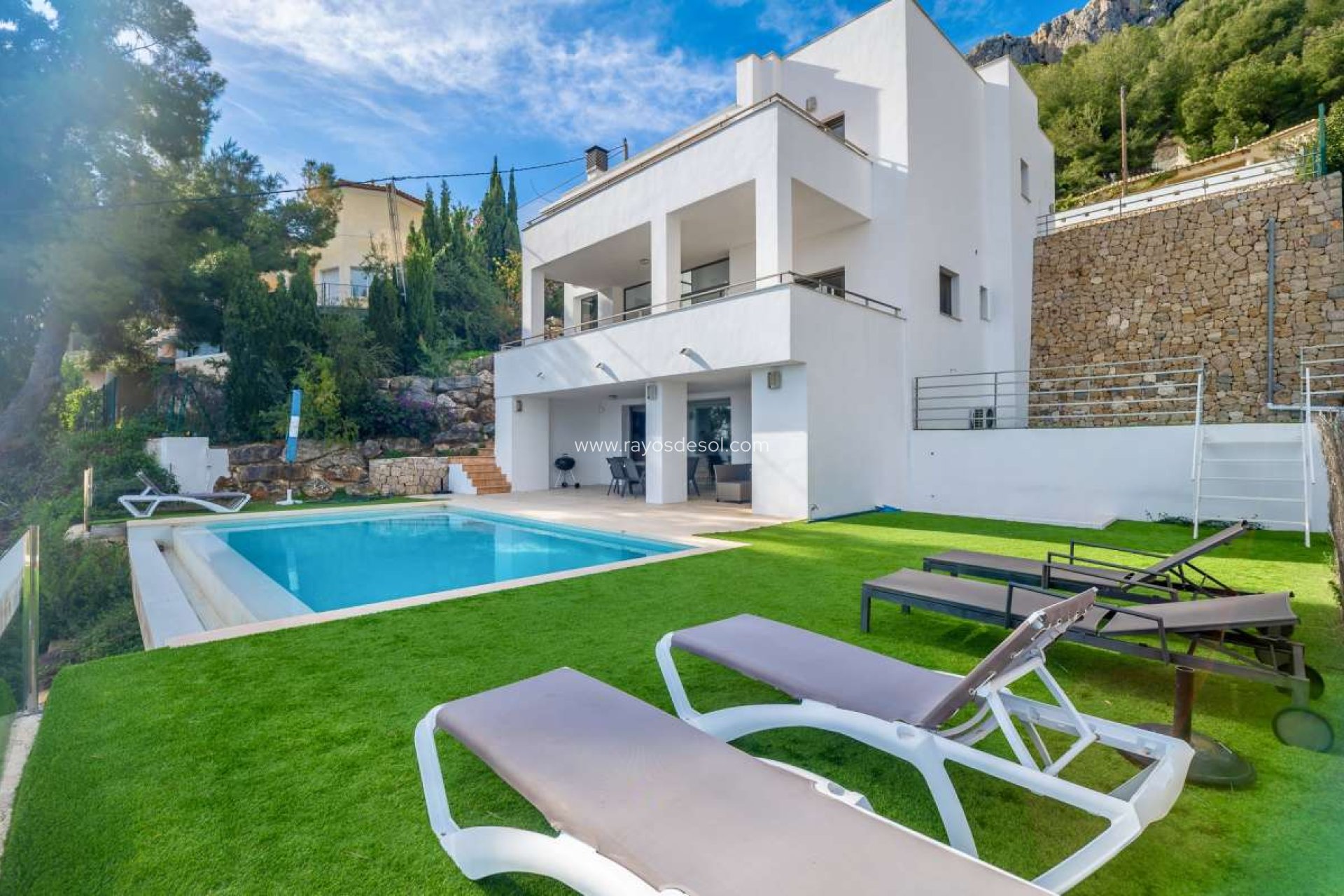 Resale - Villa - Calpe