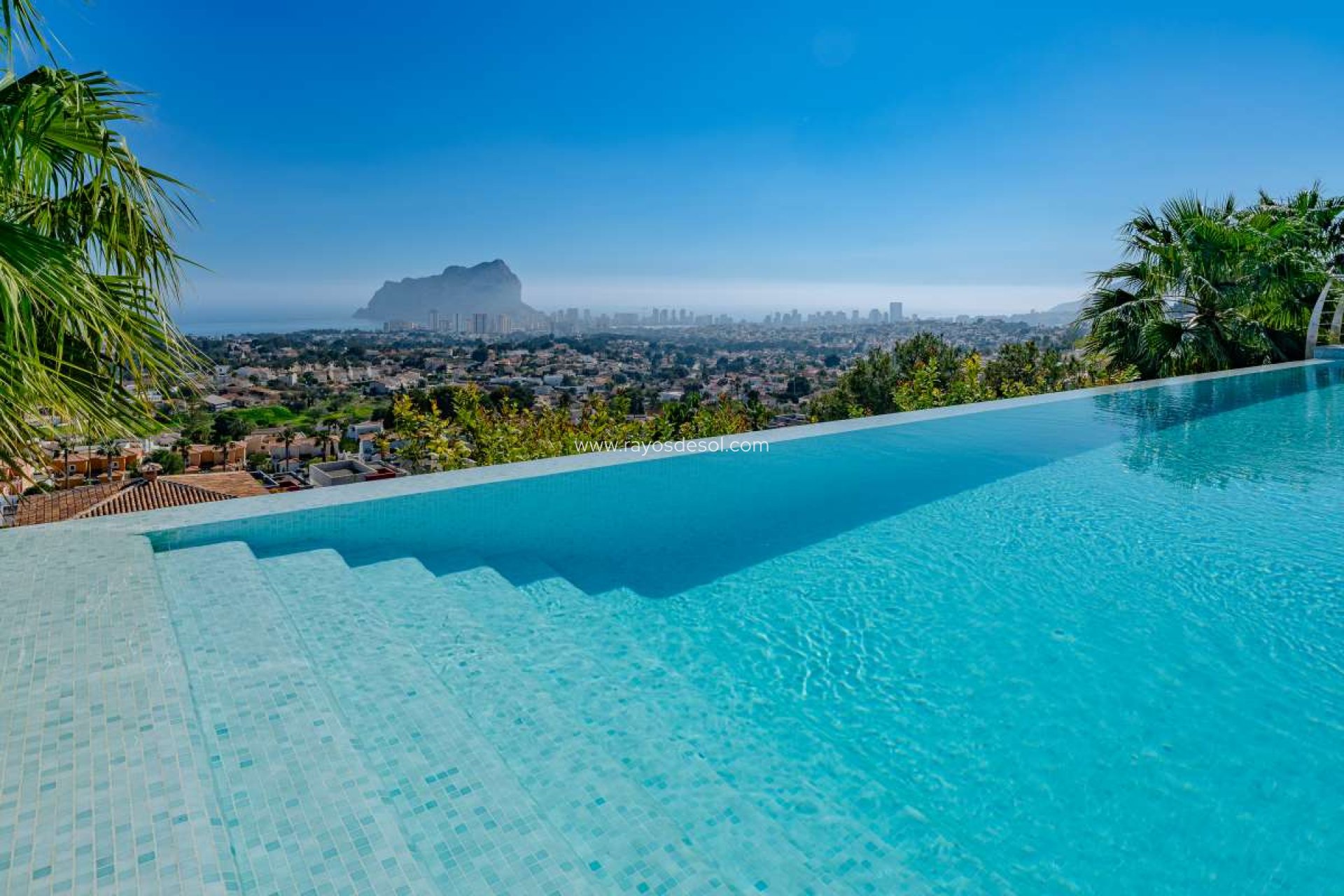 Resale - Villa - Calpe